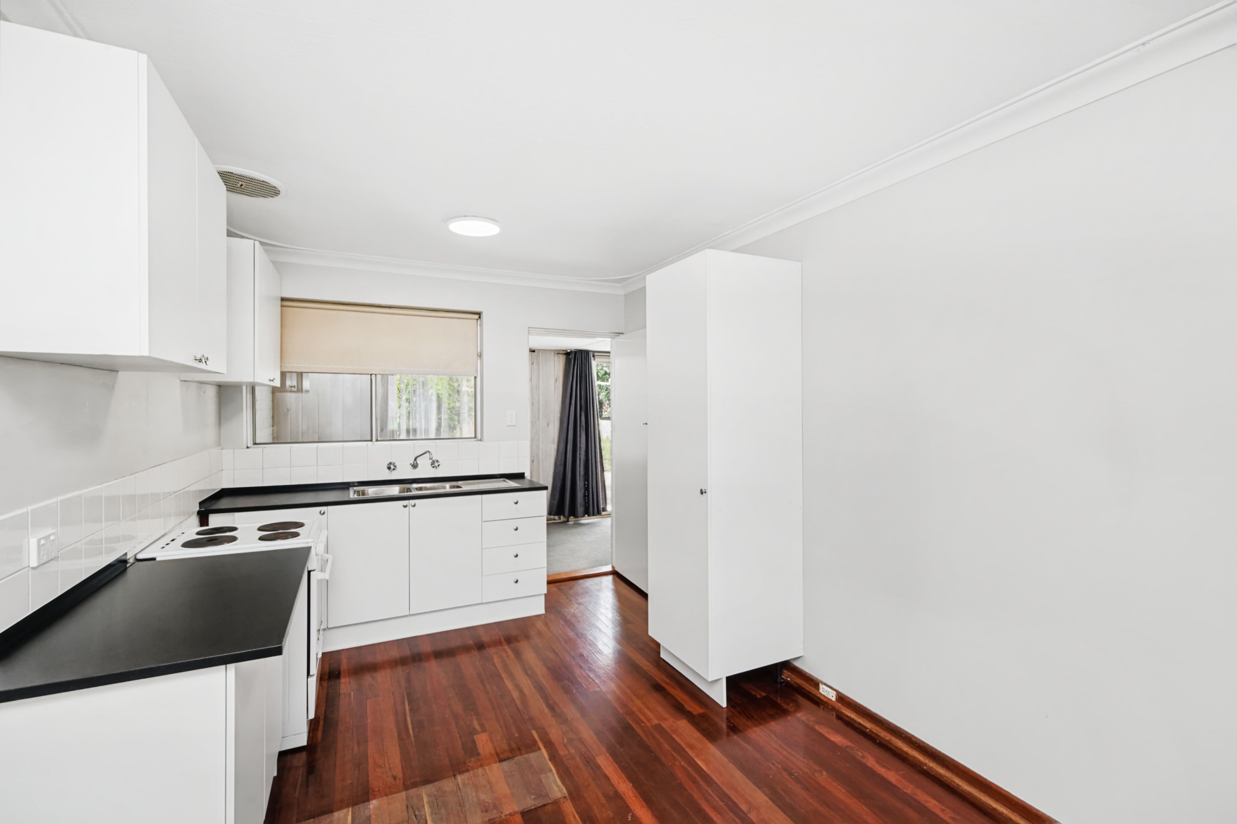 168A The Strand — photo 7 of 20