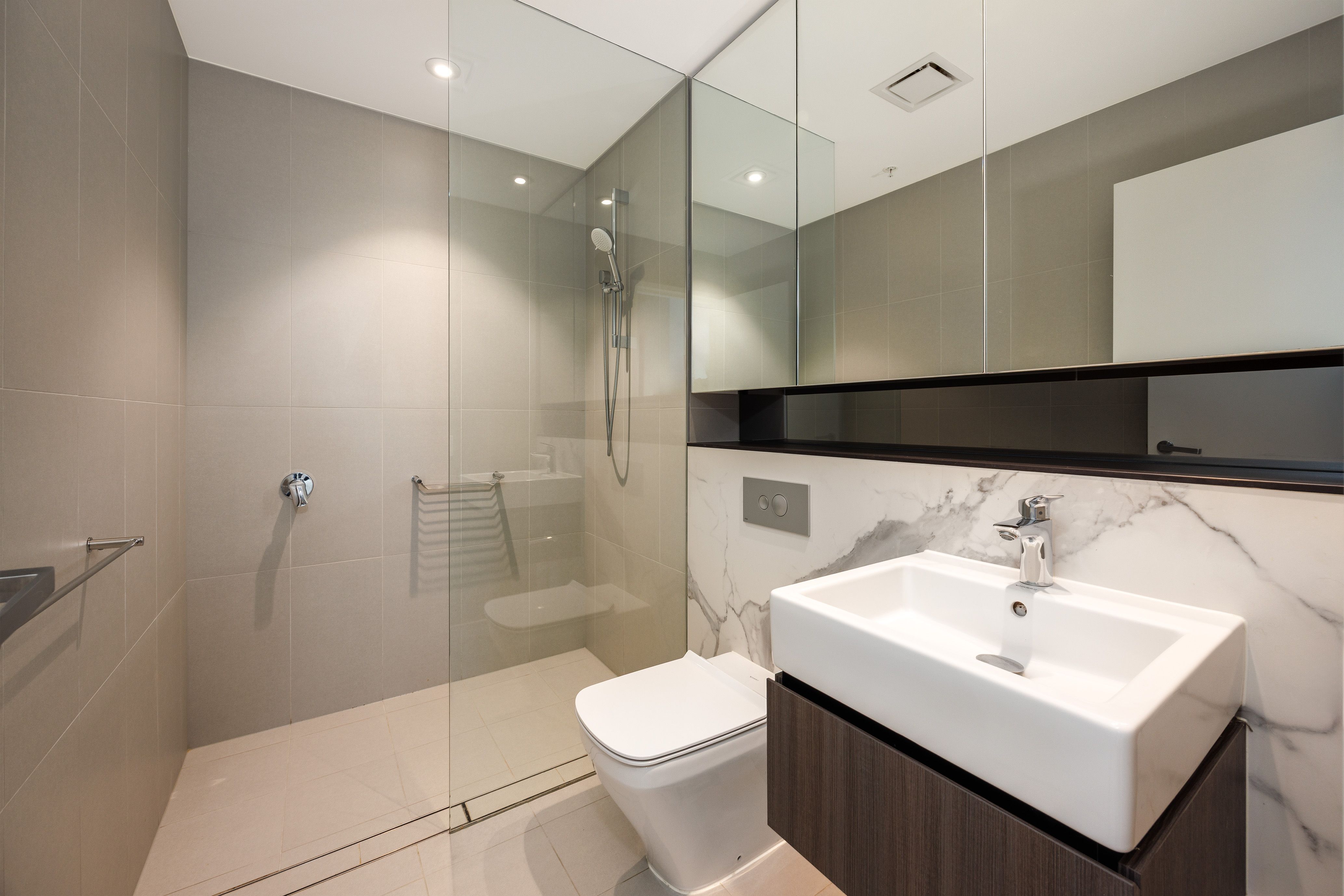 807/13 Halifax Street — photo 4 of 5