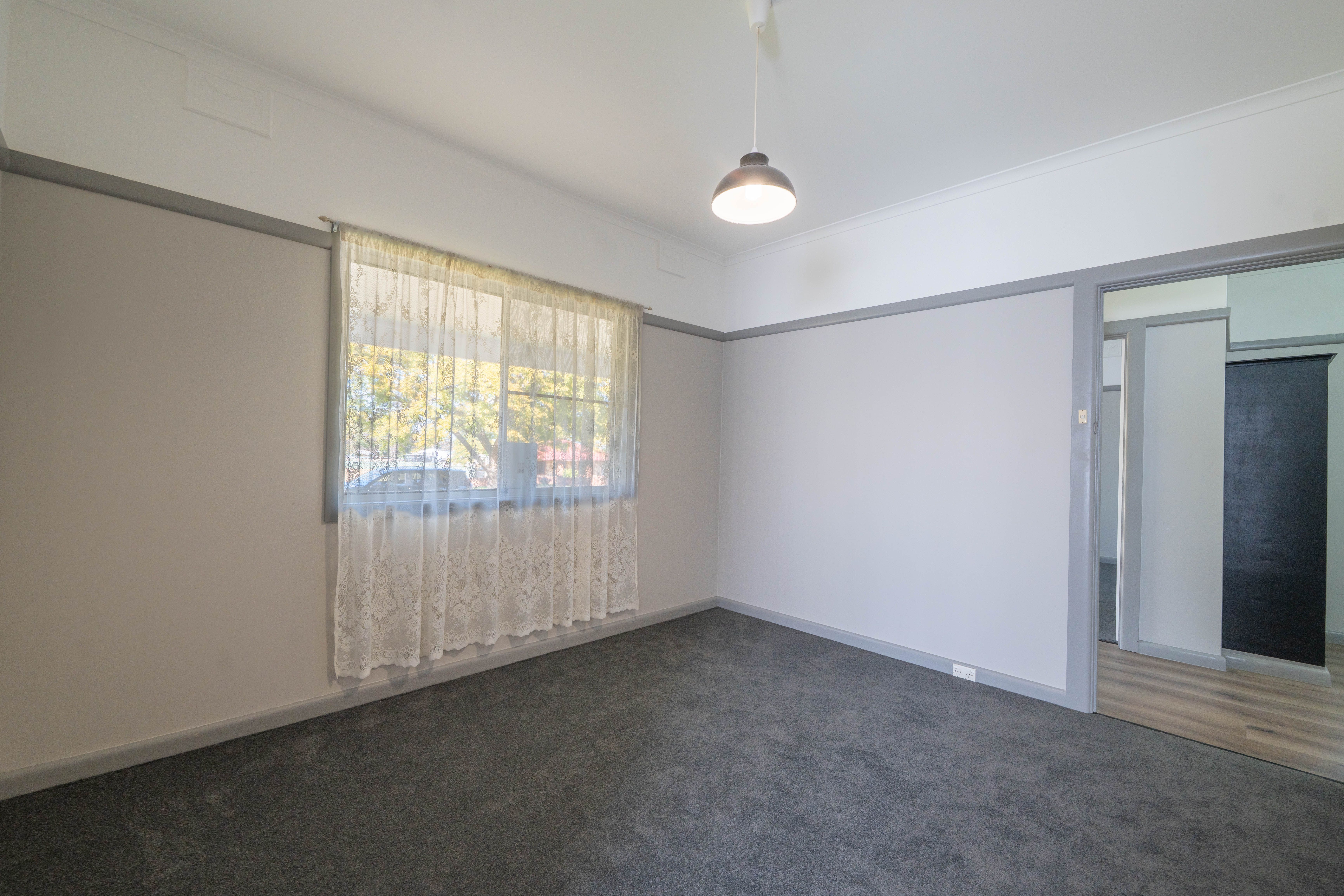 34 Mitchell Street — photo 4 of 17