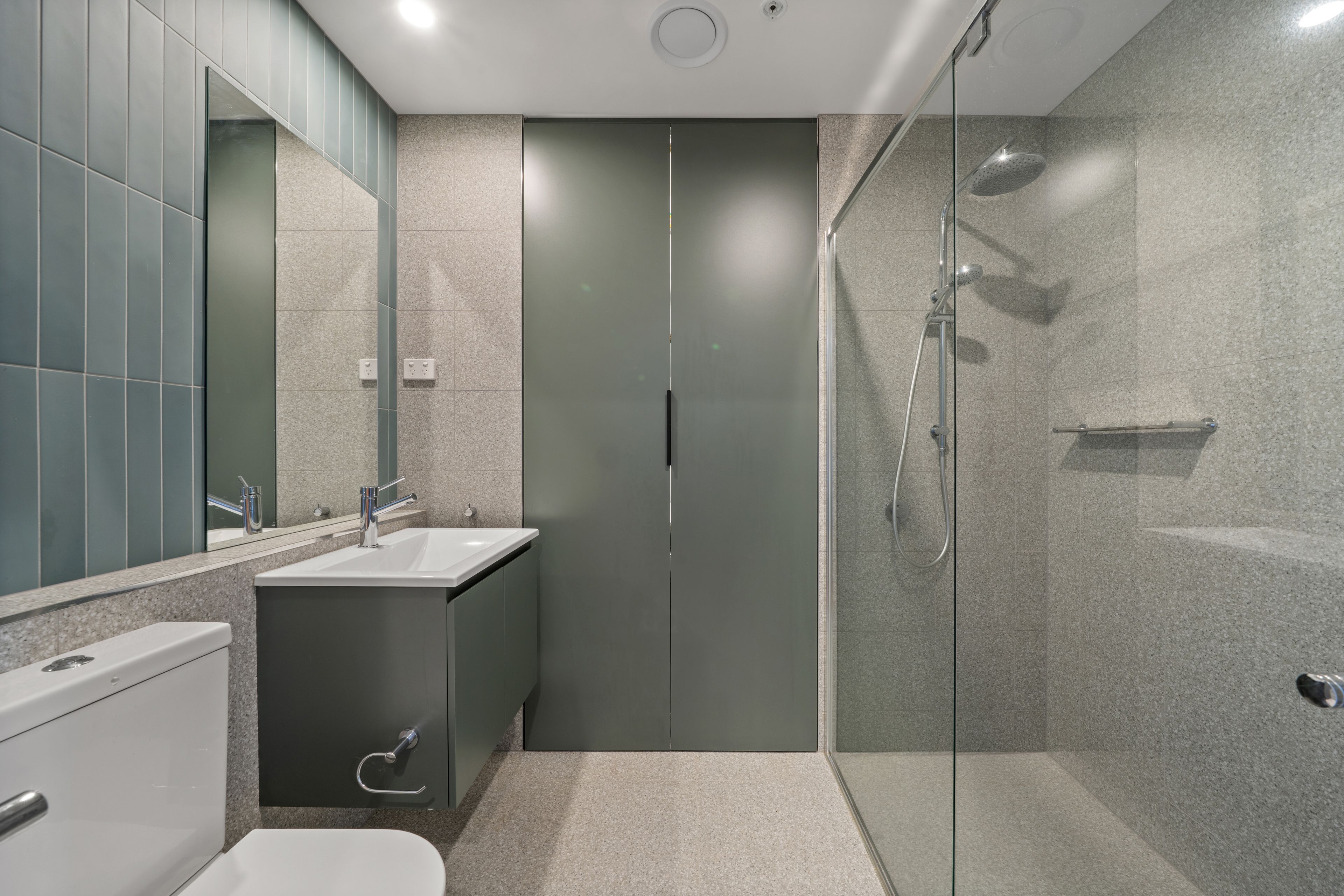 405/39 Braybrooke Street — photo 12 of 19