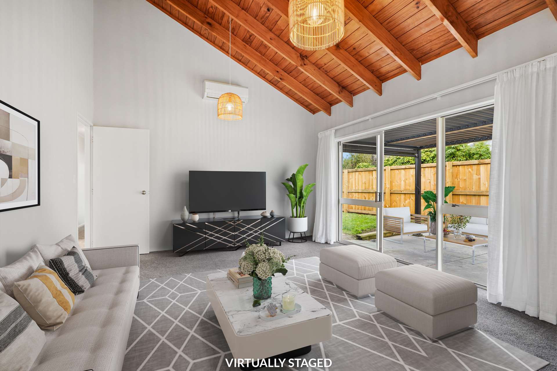 123 Endeavour Avenue photo 6