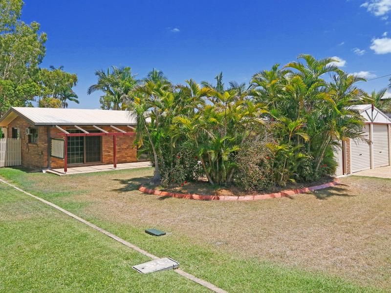 27 CHALMERS Street, Norman Gardens, QLD 4701 Sold House Ray White