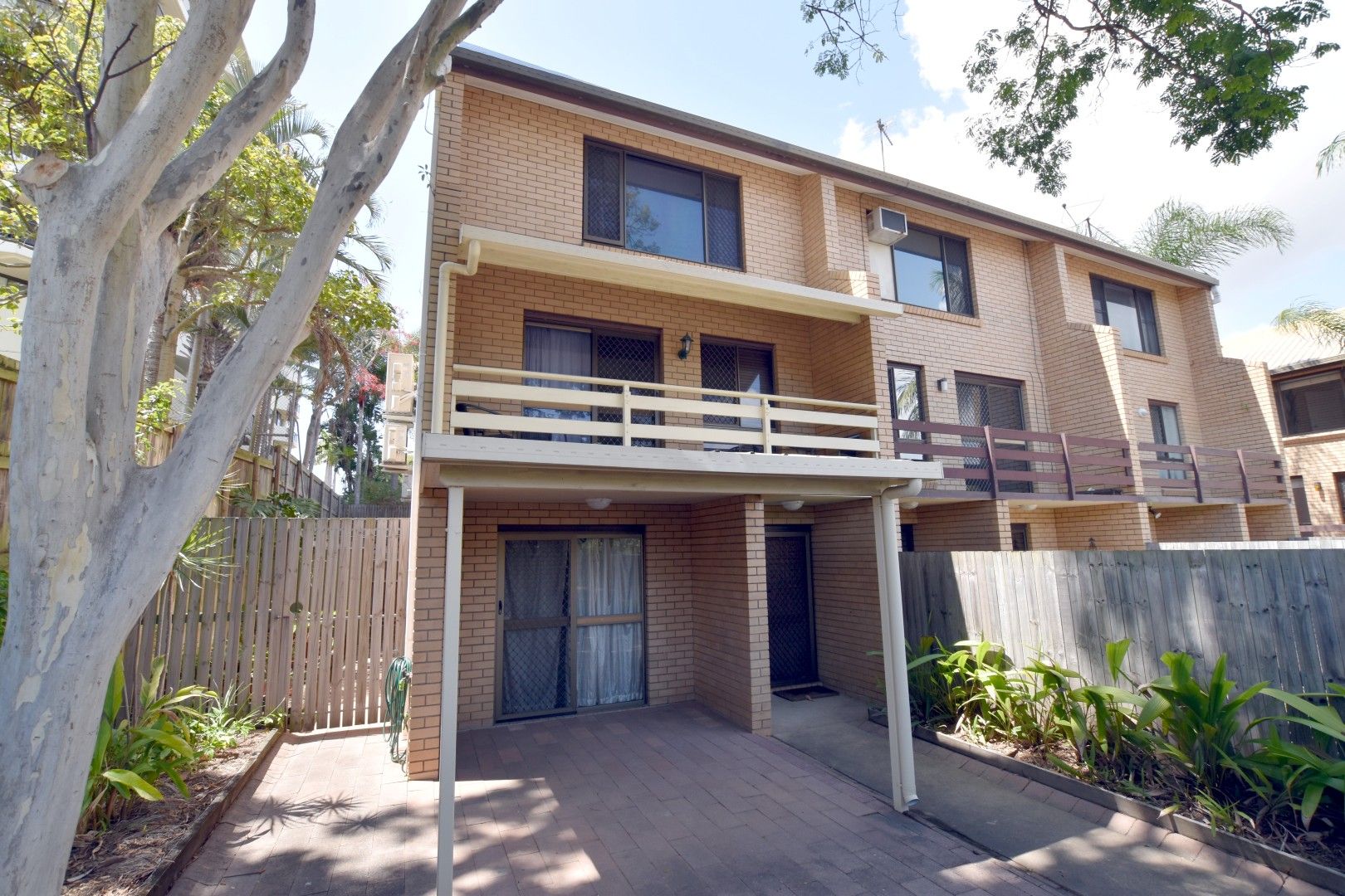 1/36 Kent Street, West Gladstone, QLD 4680