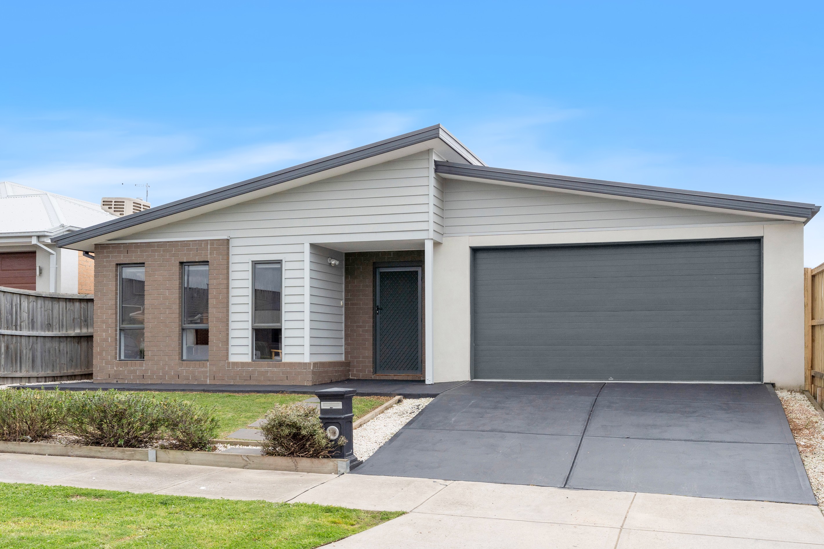 5 Sturt Way, Mickleham, VIC 3064