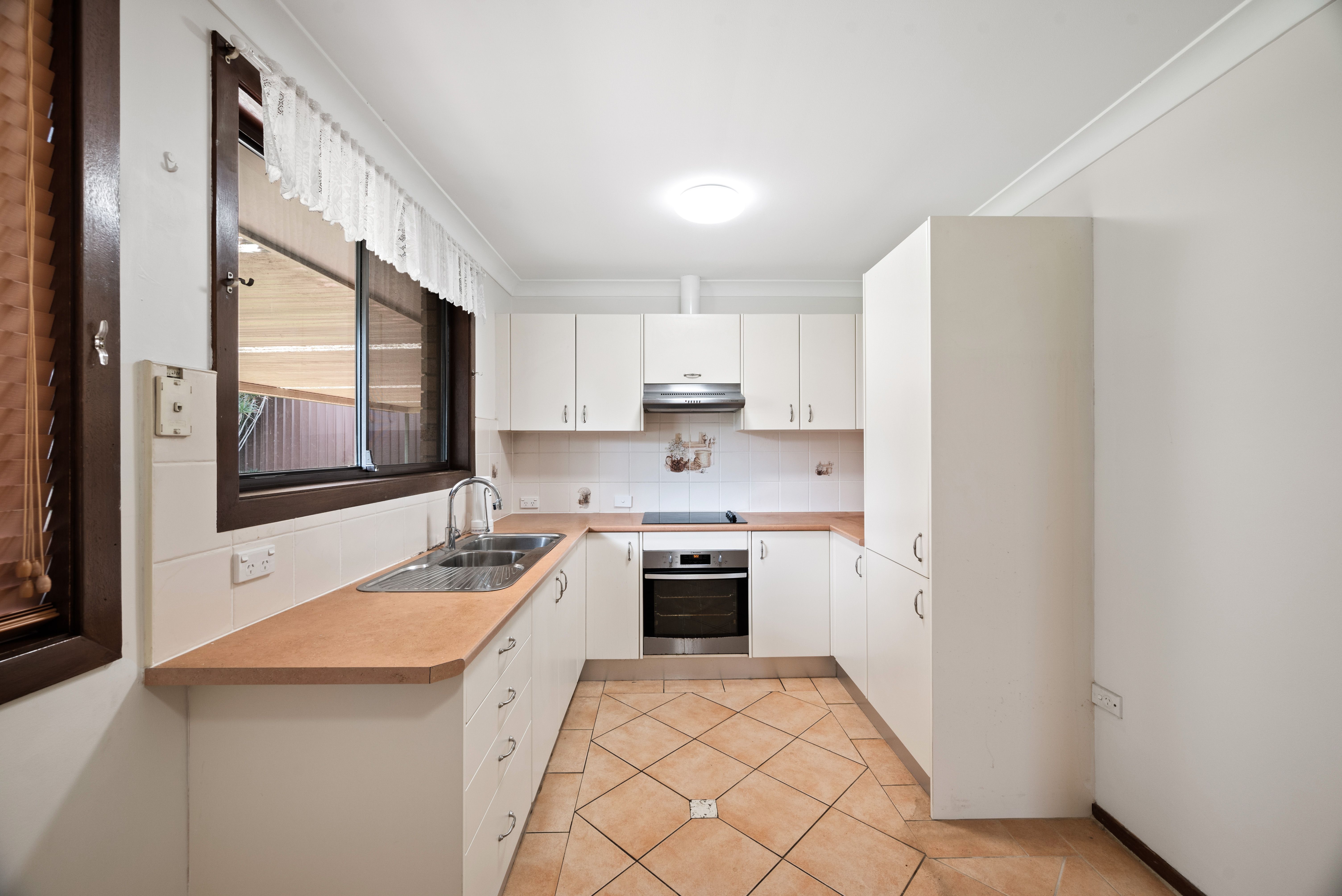55 Woodlark Place, Glenfield, NSW 2167