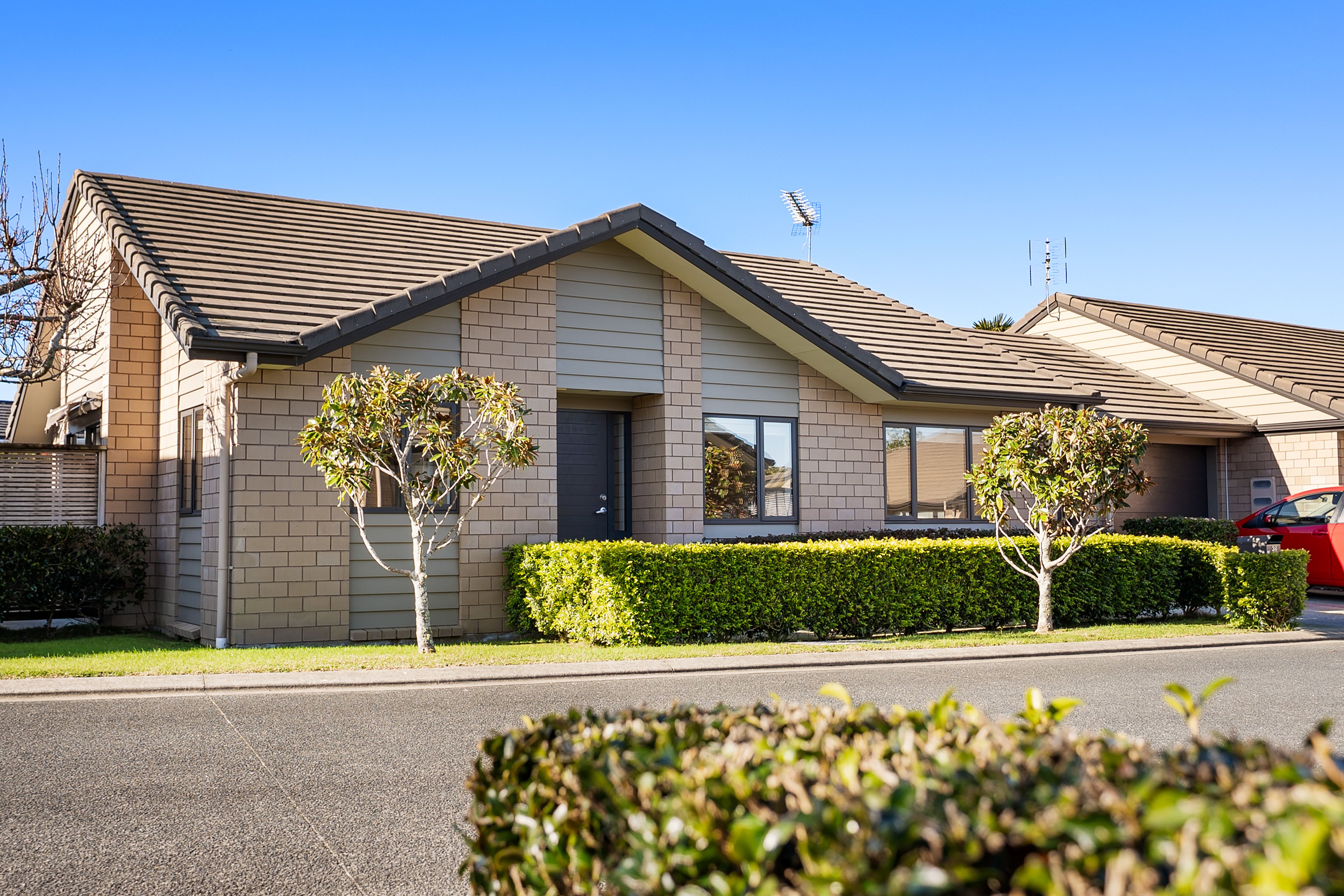 38 Royalle Mews, Botany Downs, Manukau City
