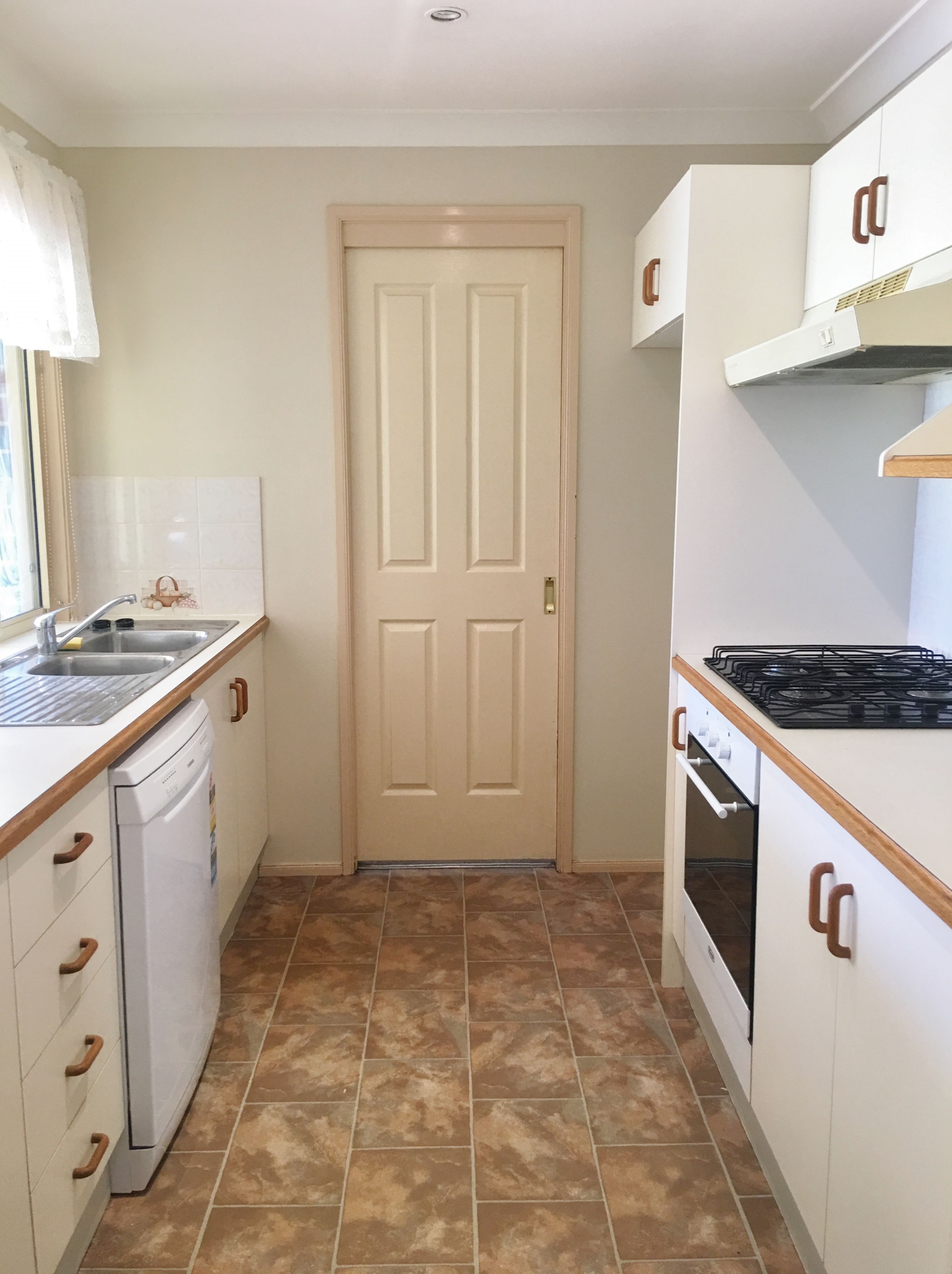9 St Lawrence Avenue, Blue Haven, NSW 2262