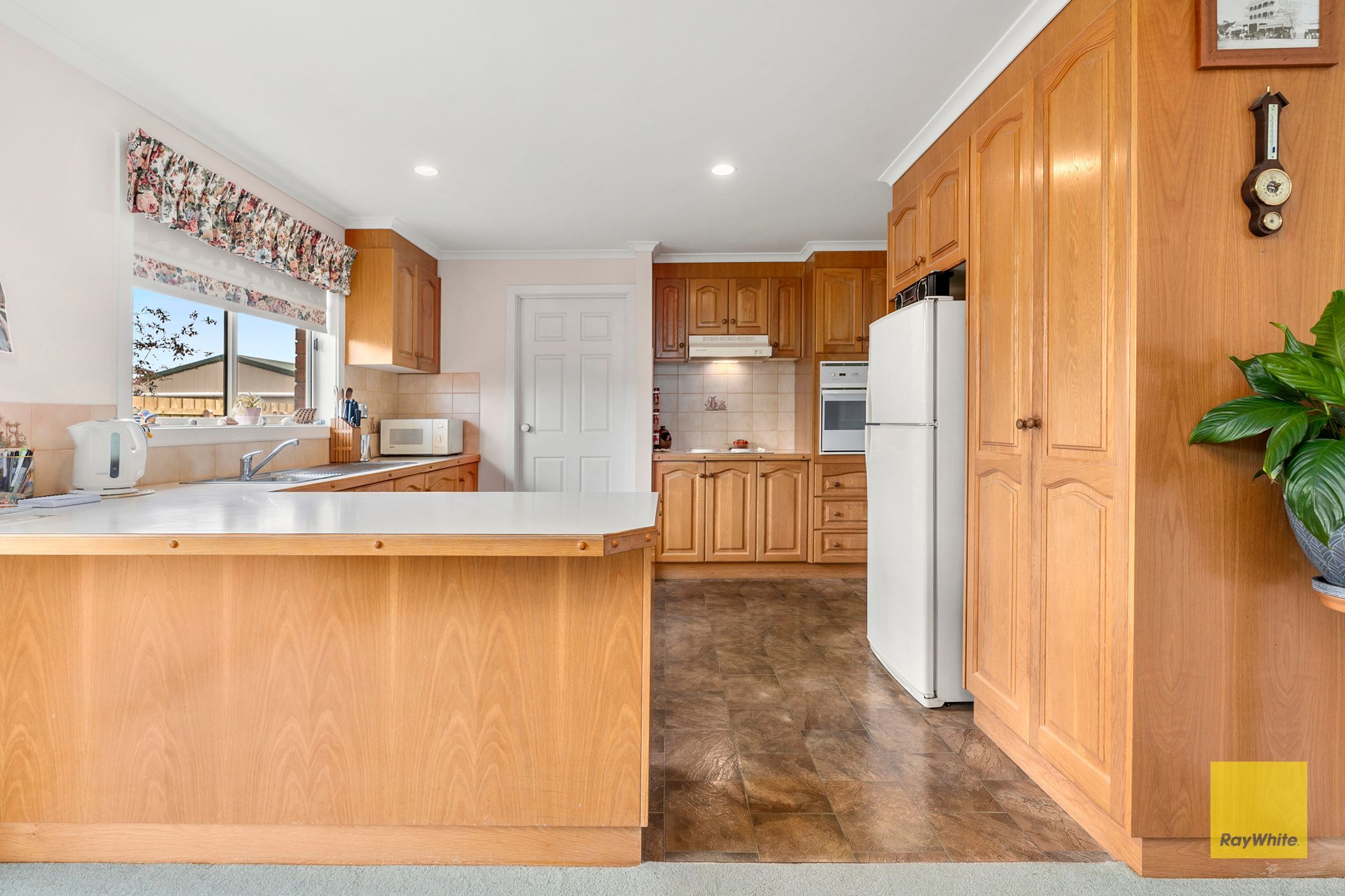 2/8 Homewood Lane, Highton, VIC 3216
