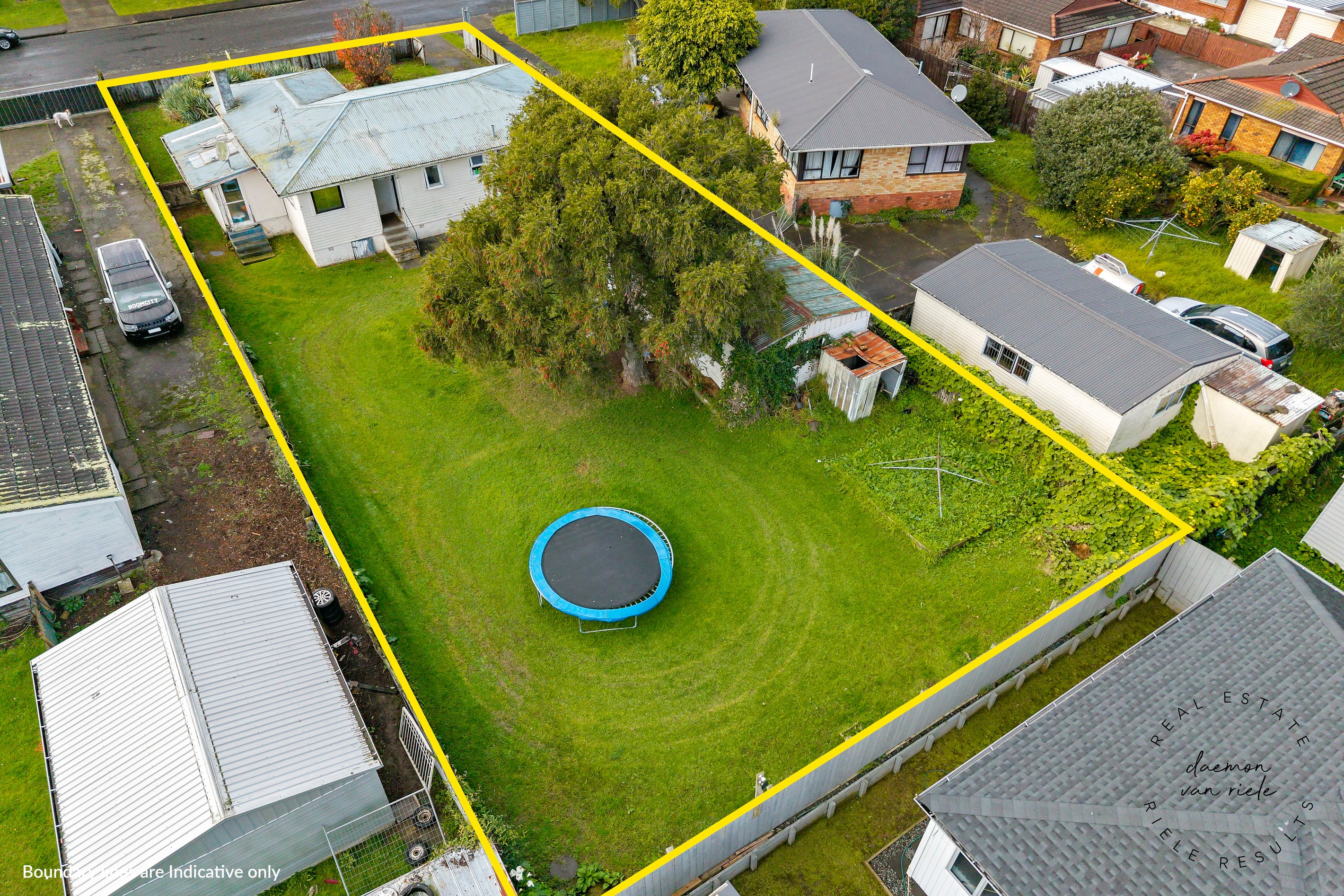 16 Mail Avenue, Weymouth, Manukau City