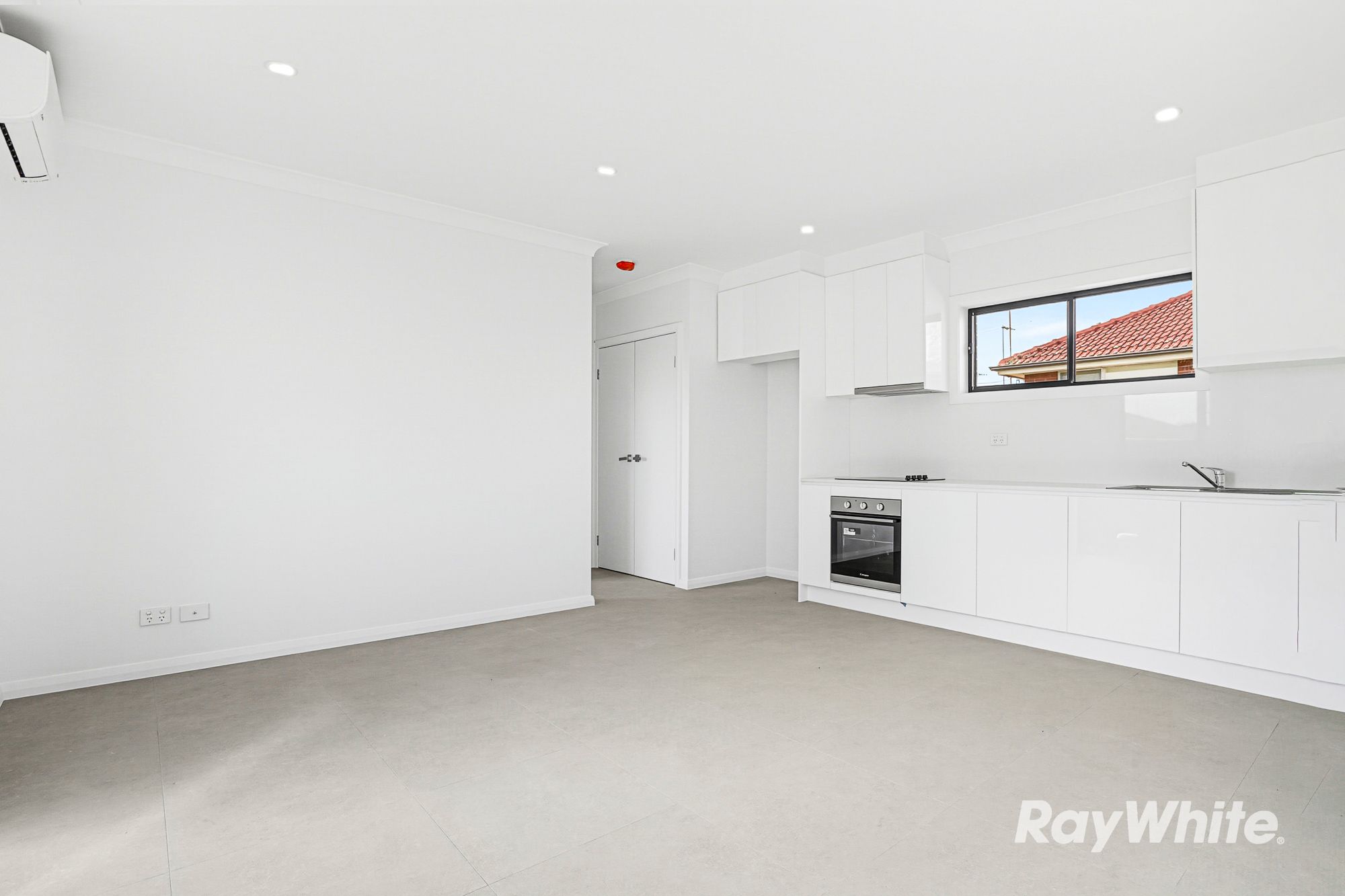 21a Burford Street — photo 3 of 7