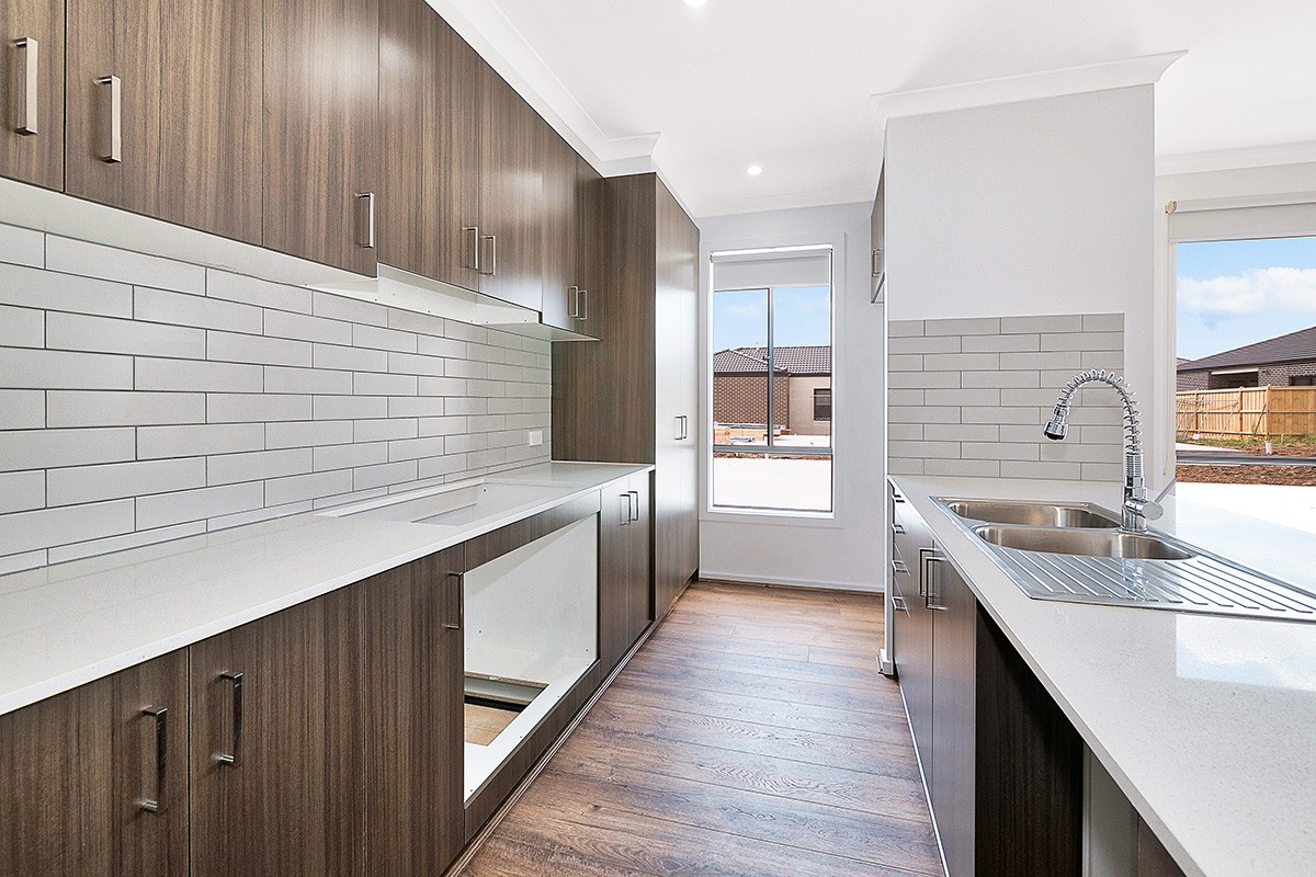 12 Mabillon Way, Clyde North, VIC 3978