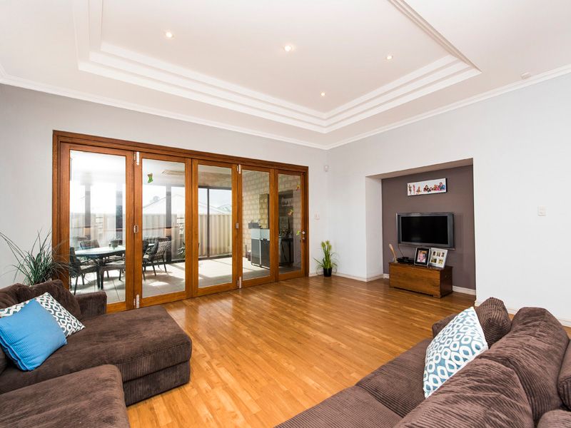 15 Drummonds Approach, Secret Harbour WA 6173