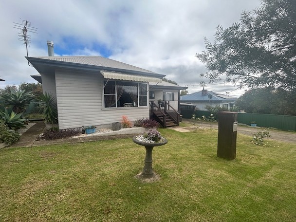 81 Kurrajong Street, Dorrigo, NSW 2453
