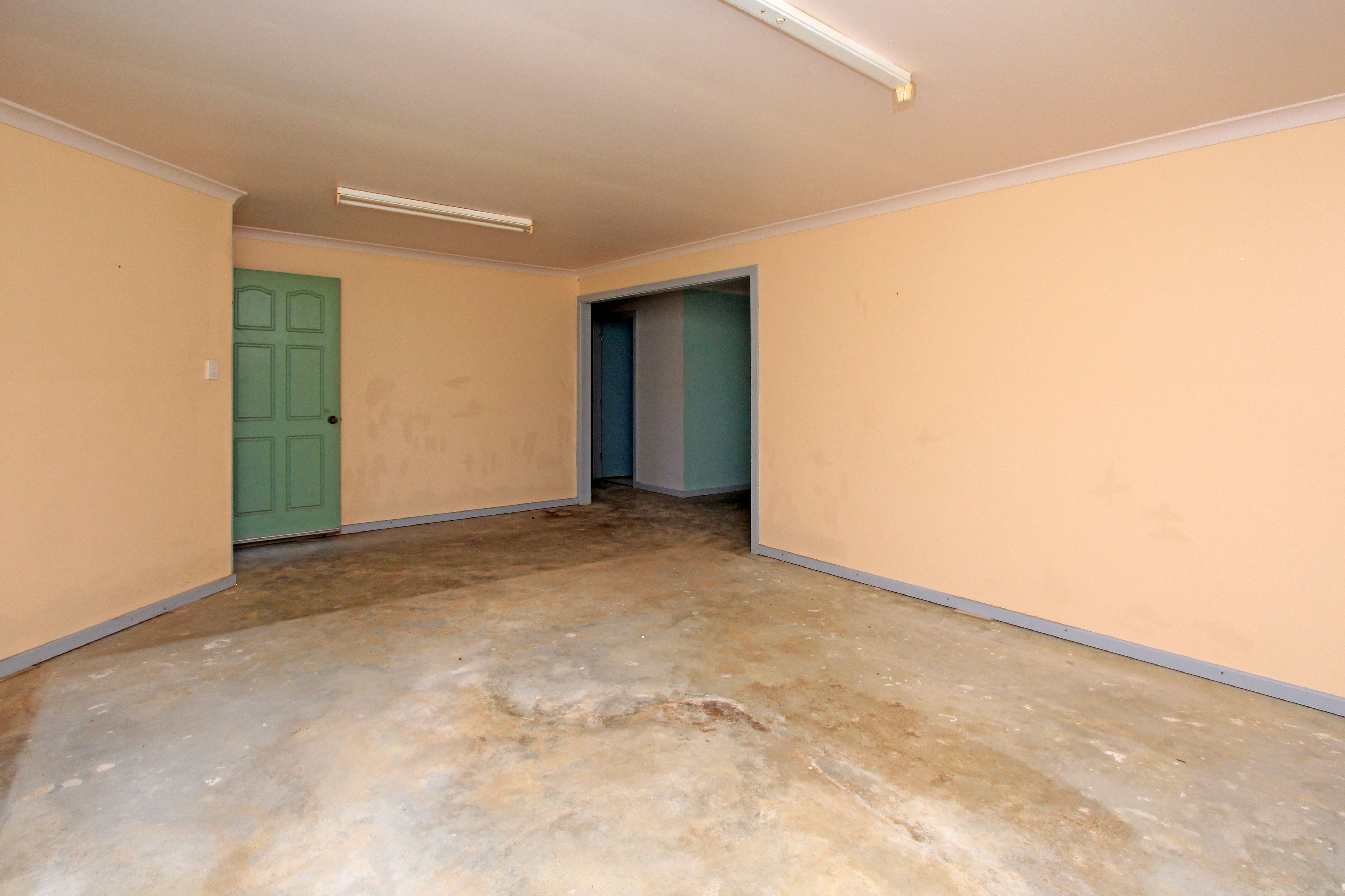 8 Ward Street, Jurien Bay, WA 6516