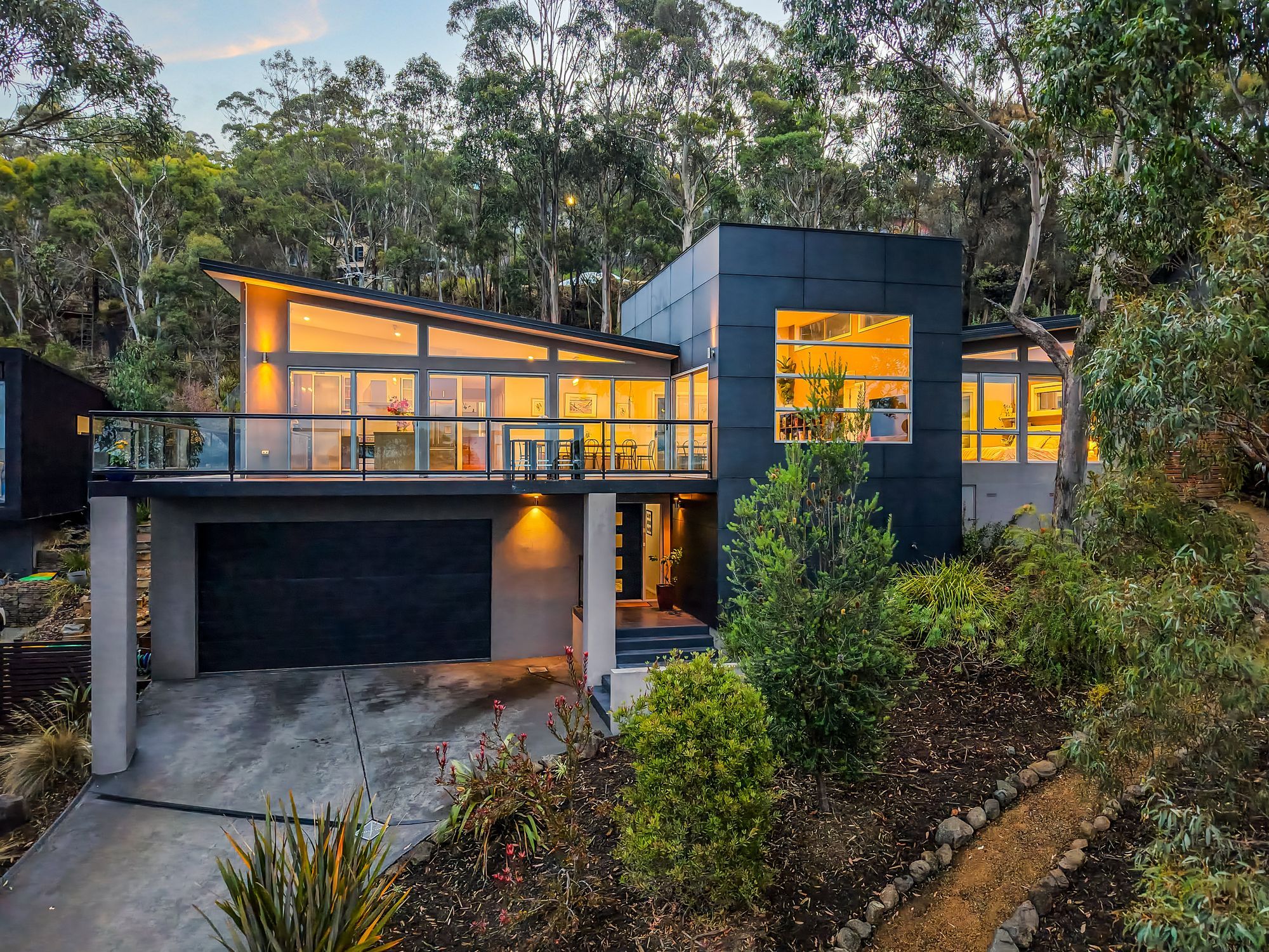 2 Correa Place — photo 22 of 24