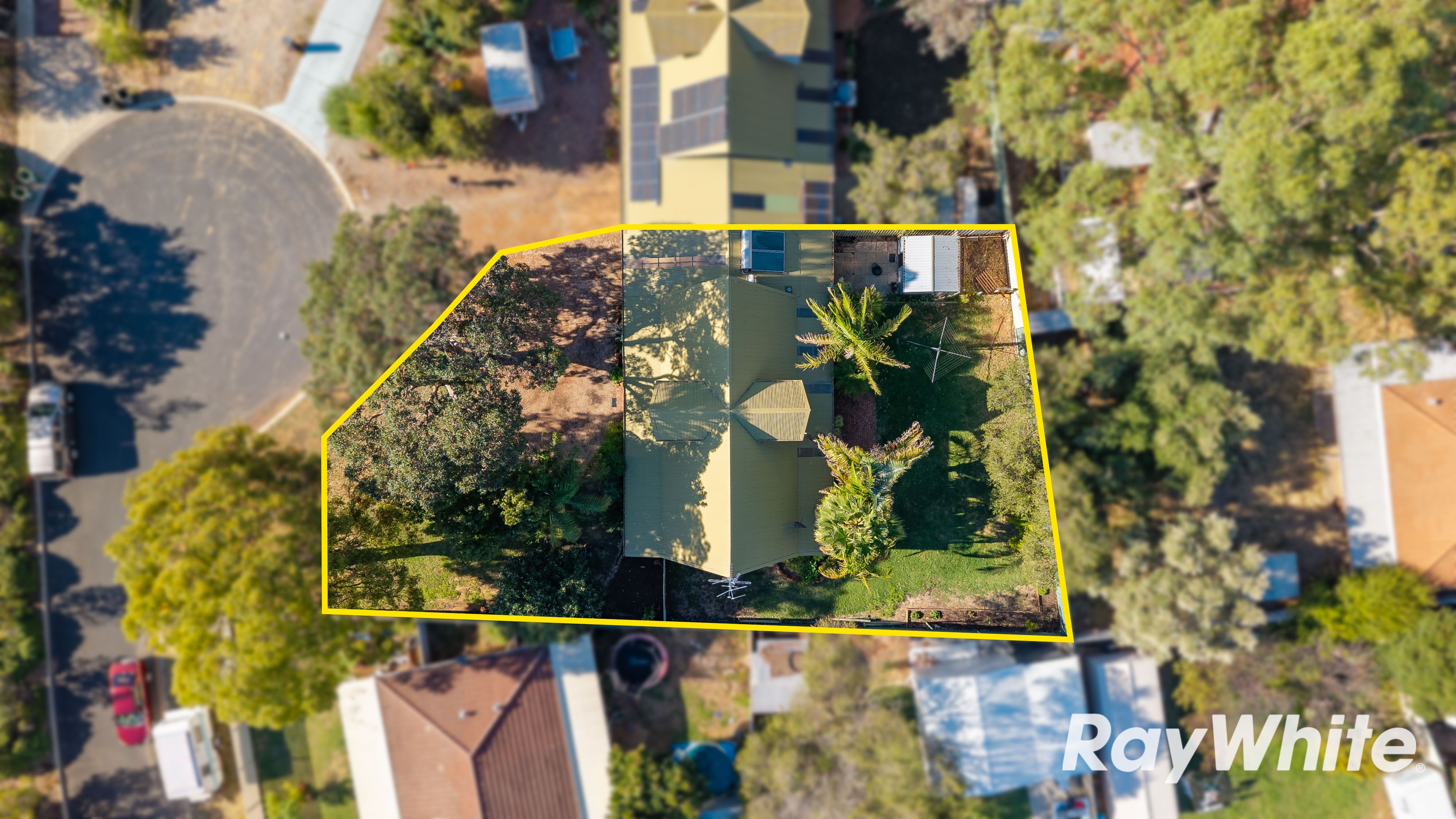 2 Lorikeet Court, Greenfields, WA 6210