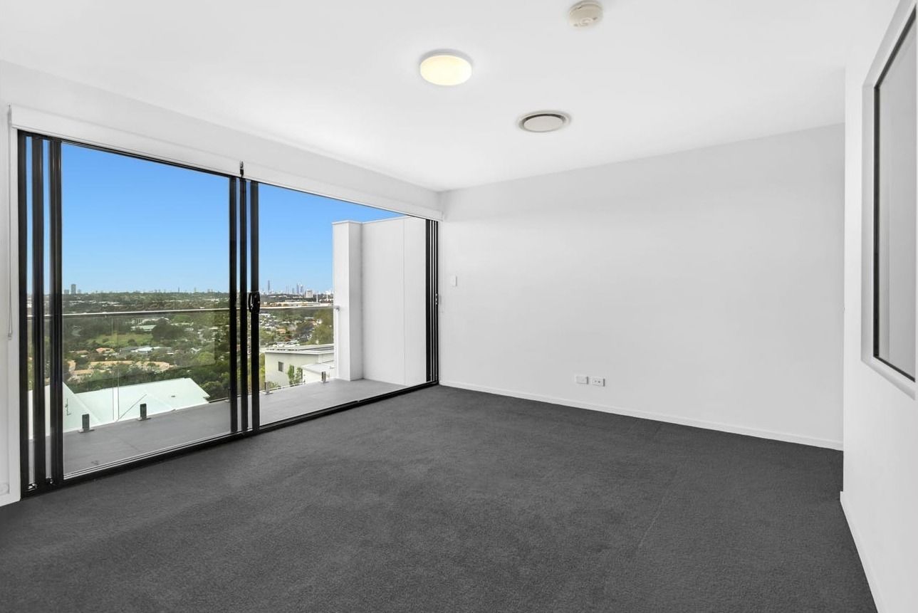 19/34 John Francis Drive — photo 8 of 12