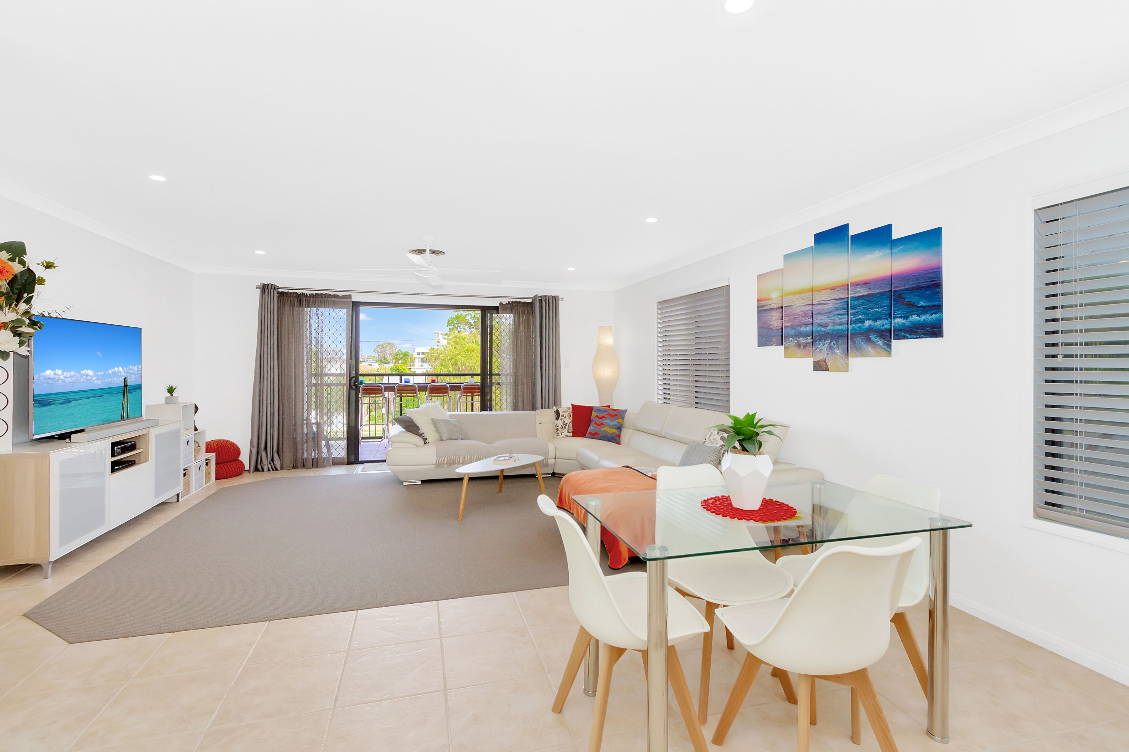 2/5 Abalone Avenue, Paradise Point, QLD 4216