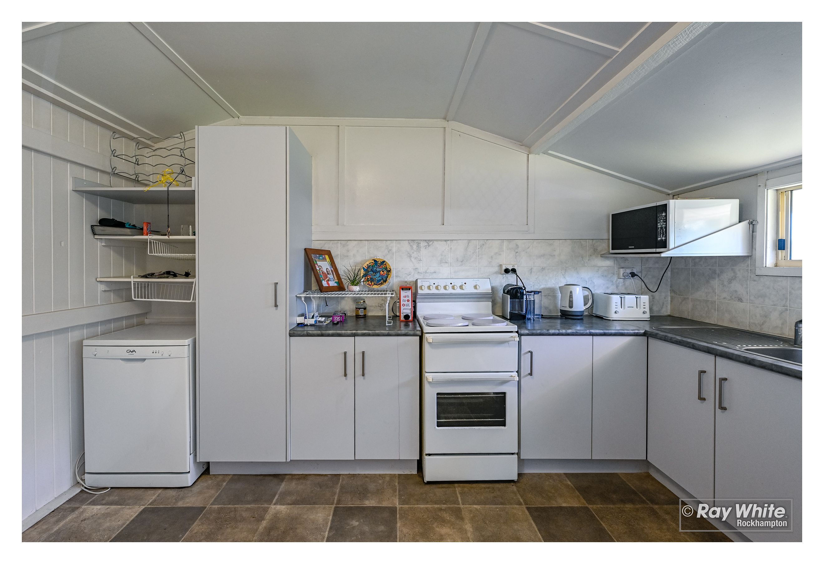 97 Livingstone Street, Berserker, QLD 4701