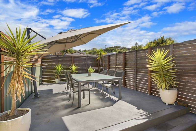 11 Augustus Place, Bateau Bay NSW 2261