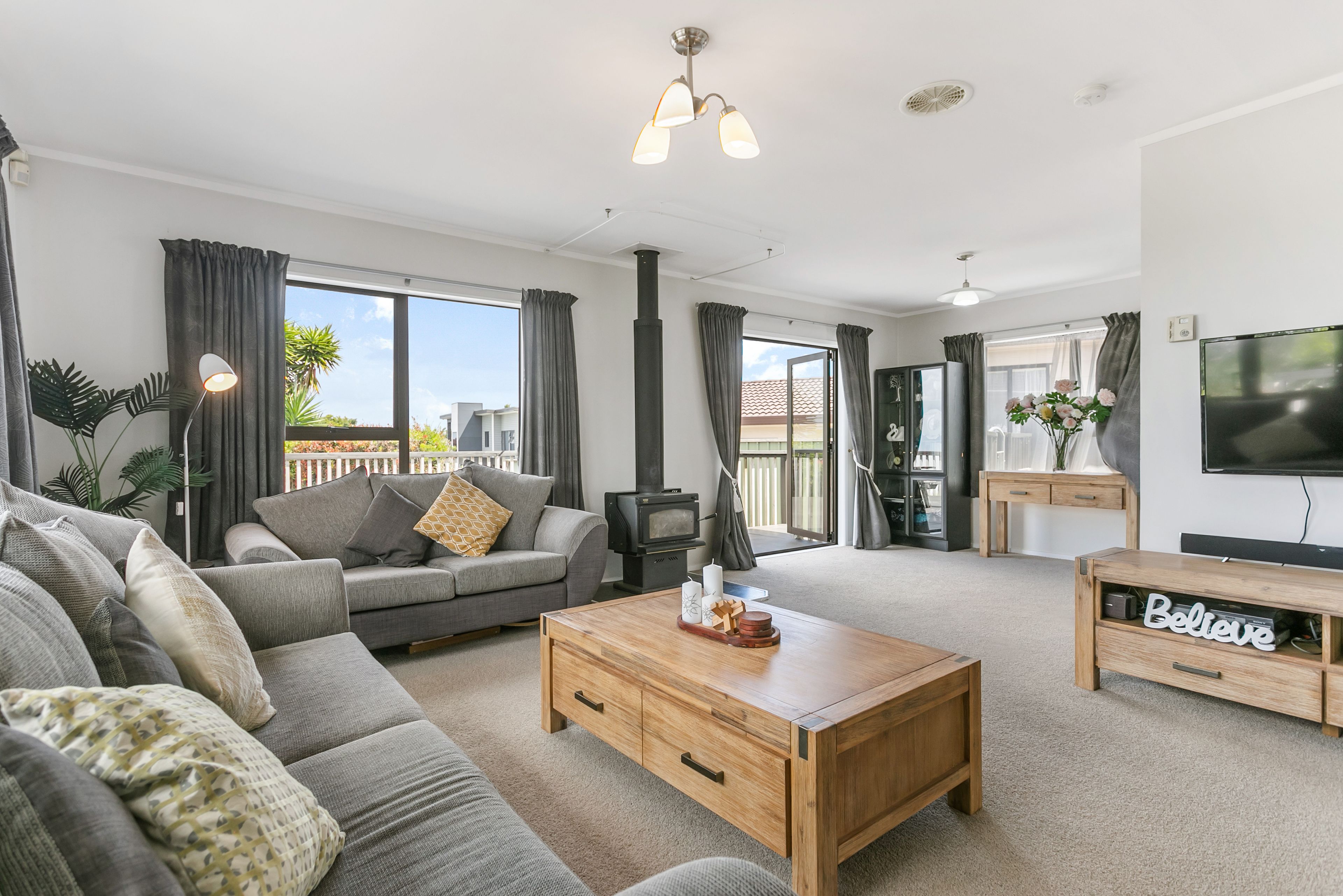 8 Crail Court, Totara Heights, Manukau City