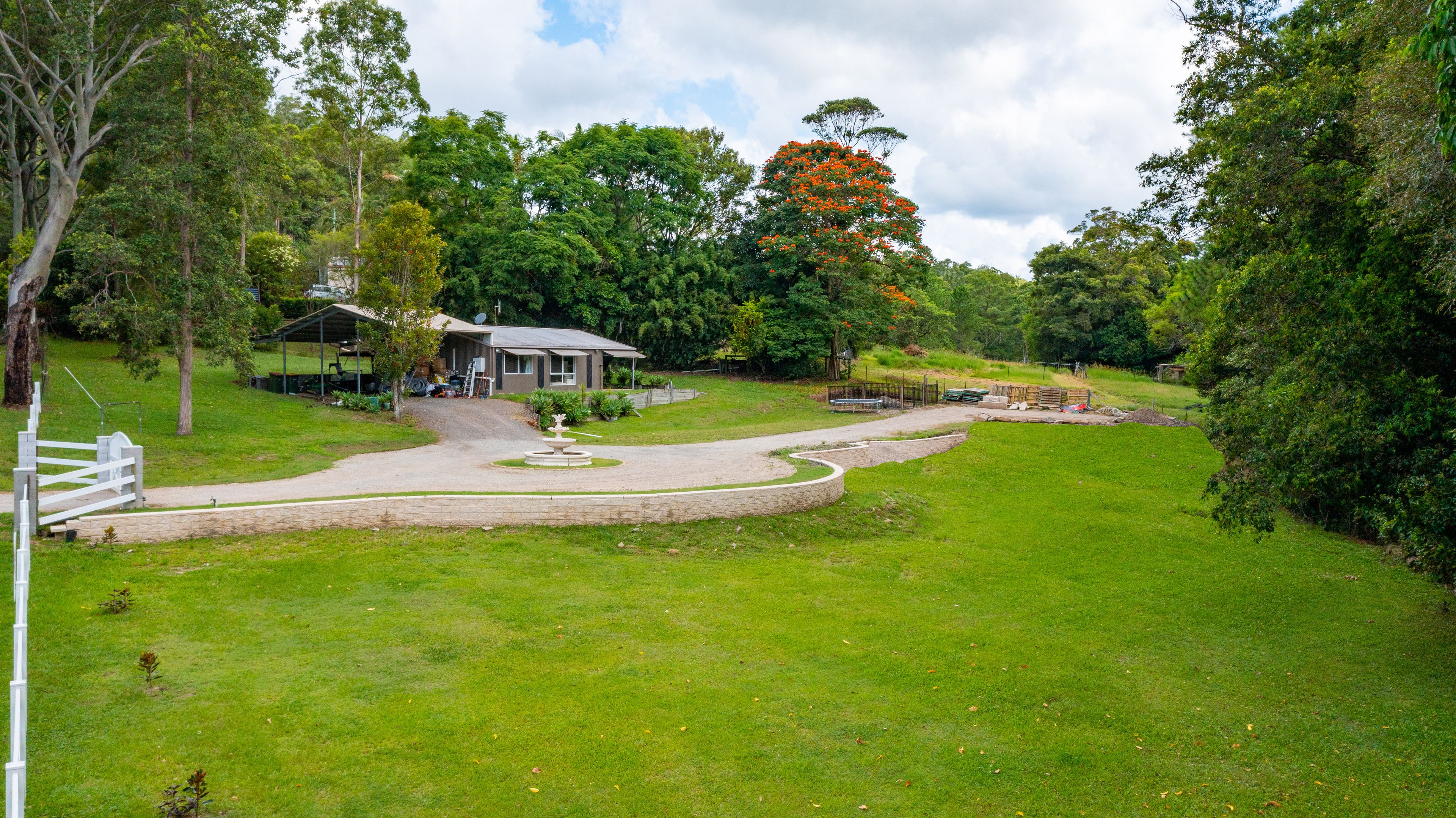 4 Benzara Lane, Mooloolah Valley QLD 4553