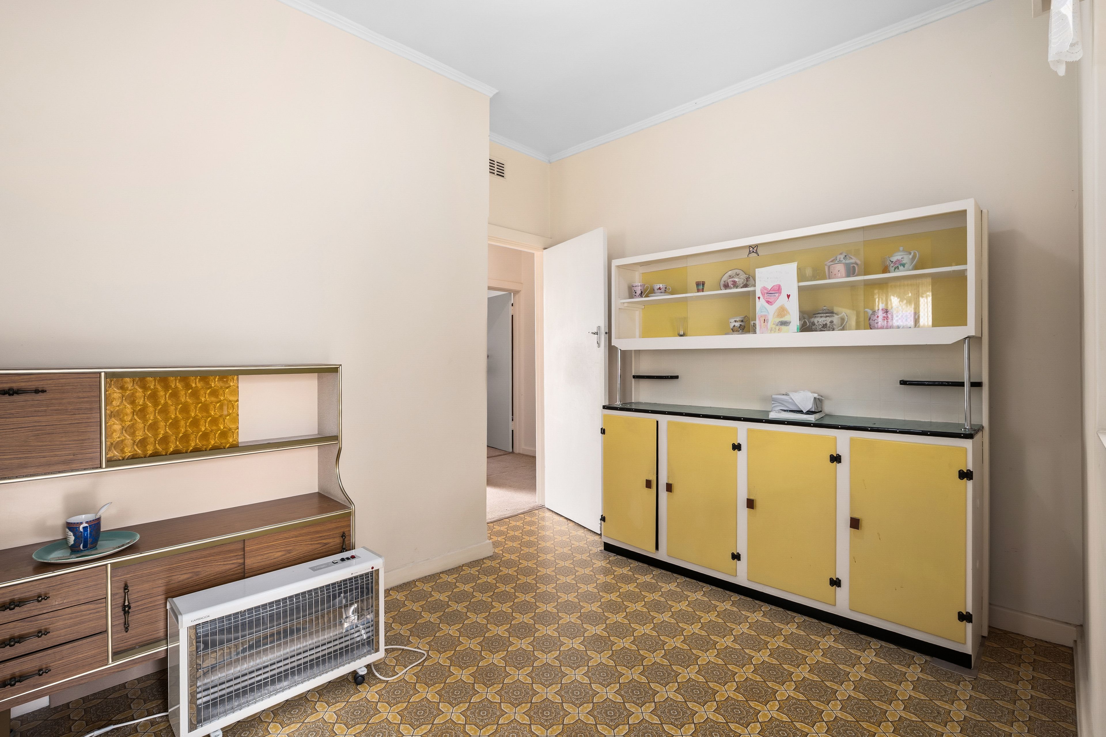 16 Bignell Street — photo 3 of 10