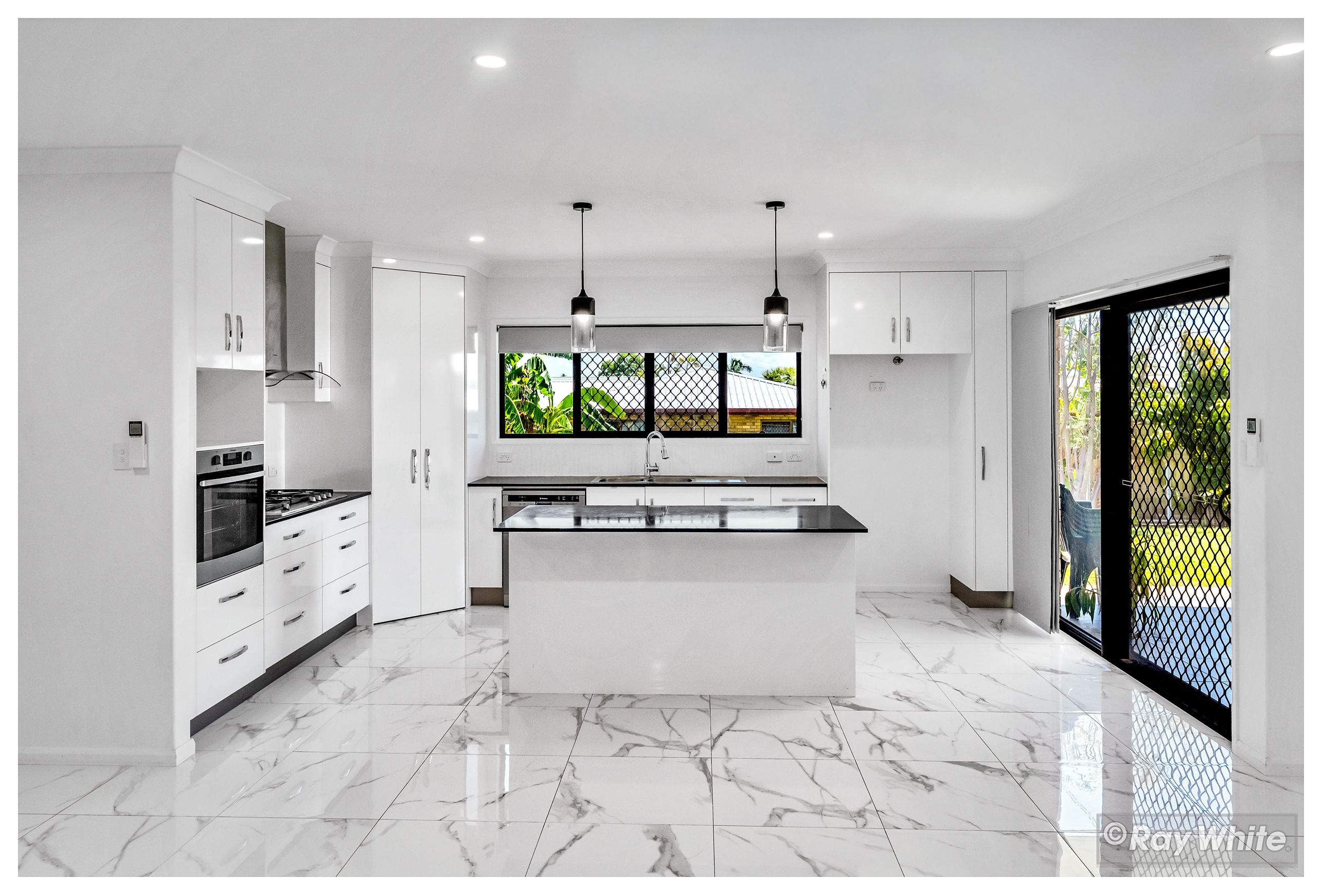 14 Foxglove Avenue, Norman Gardens, QLD 4701