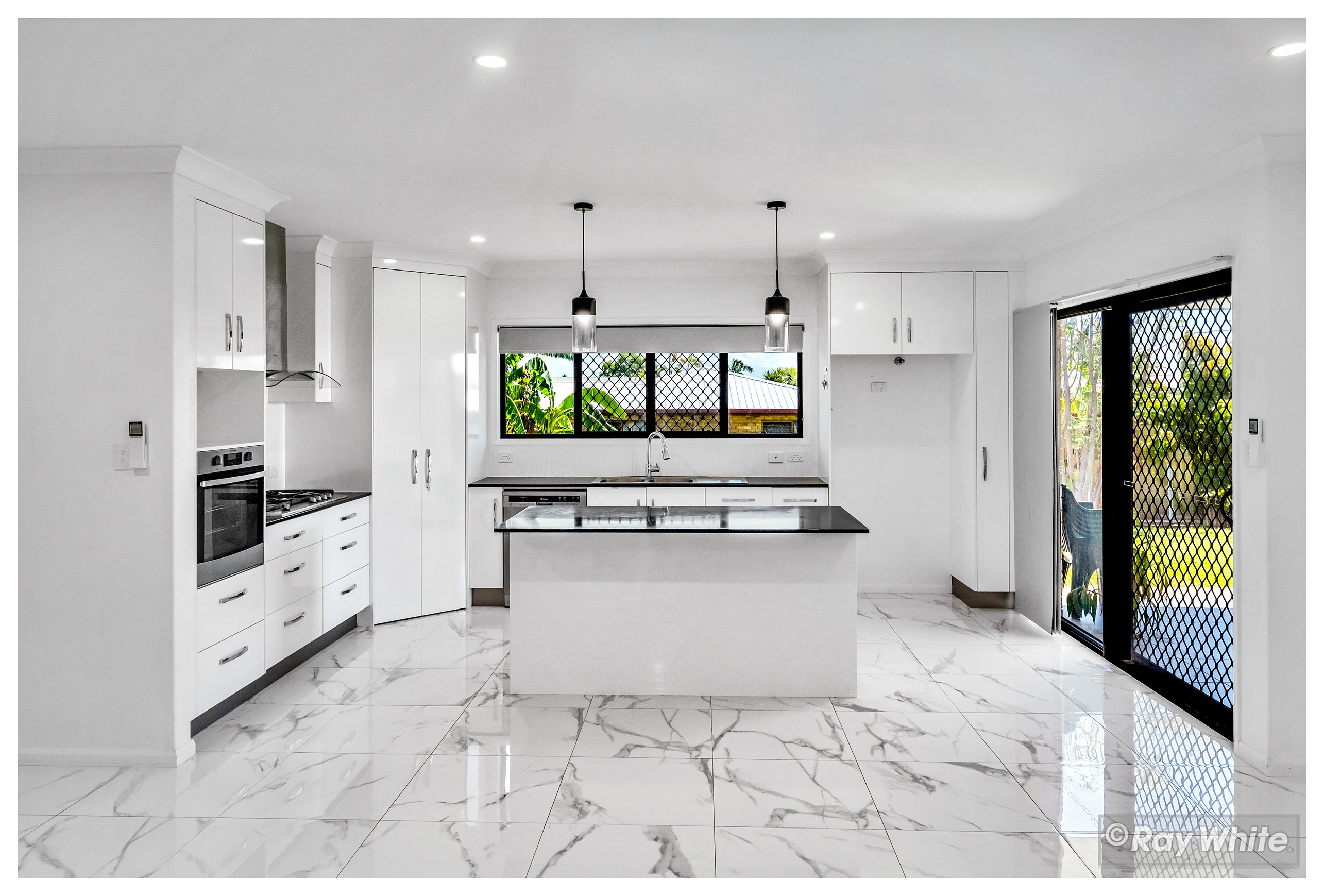 14 Foxglove Avenue, Norman Gardens, QLD 4701