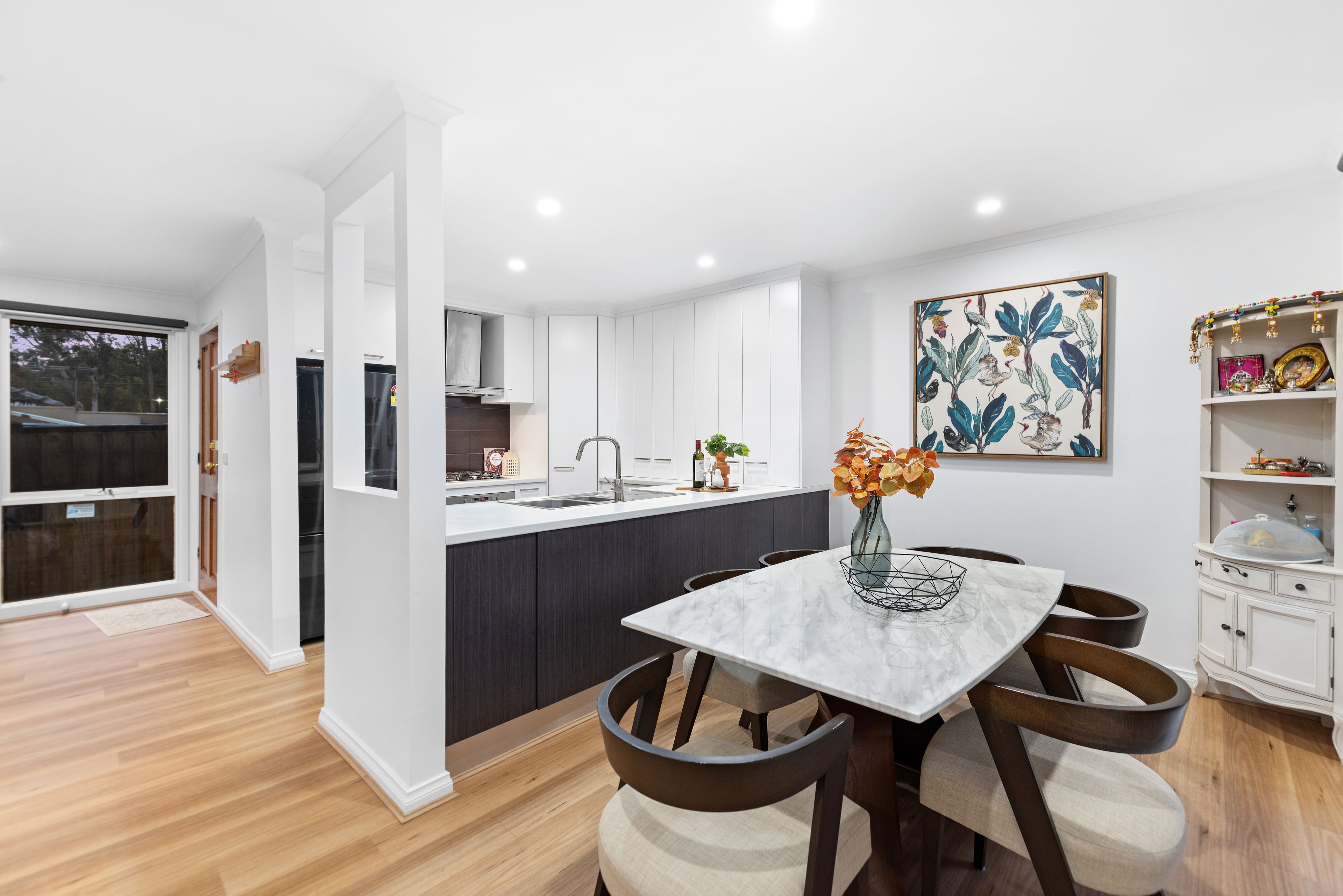 2/11 Hanover Road, Vermont South, VIC 3133