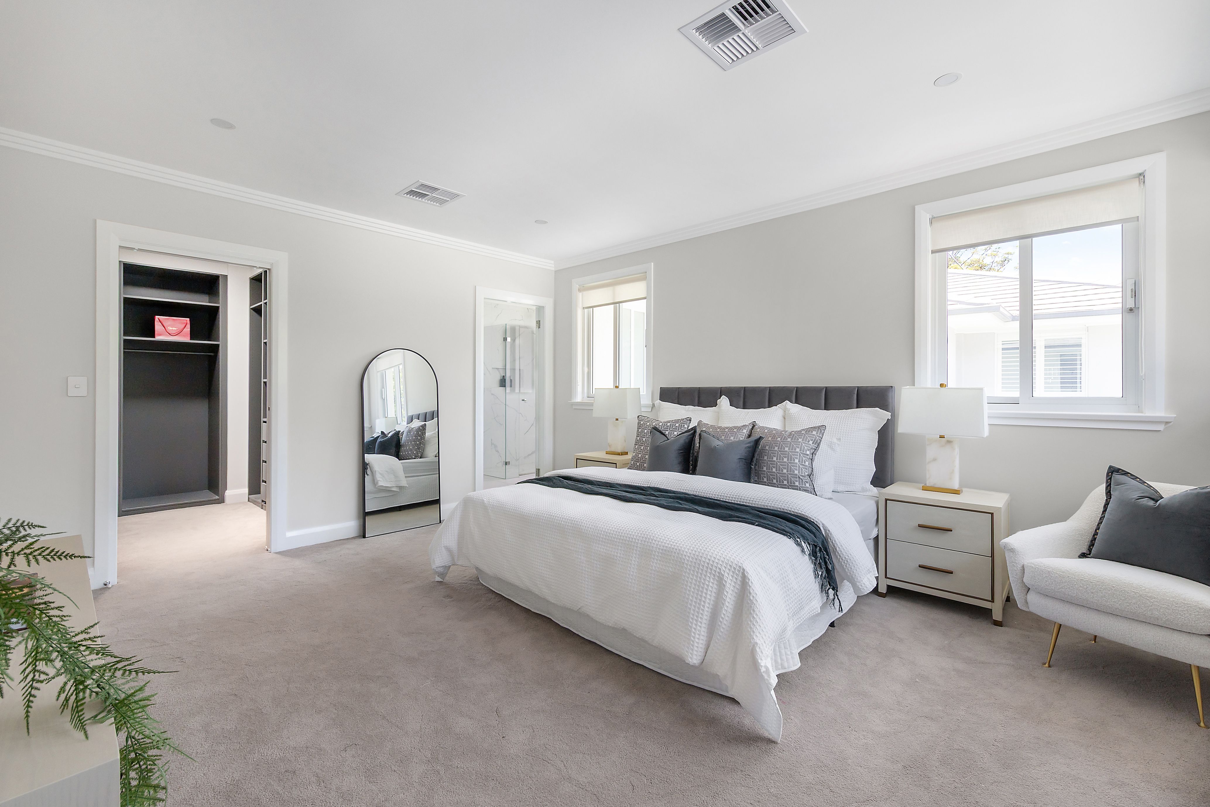 23 Coronga Crescent — photo 7 of 15