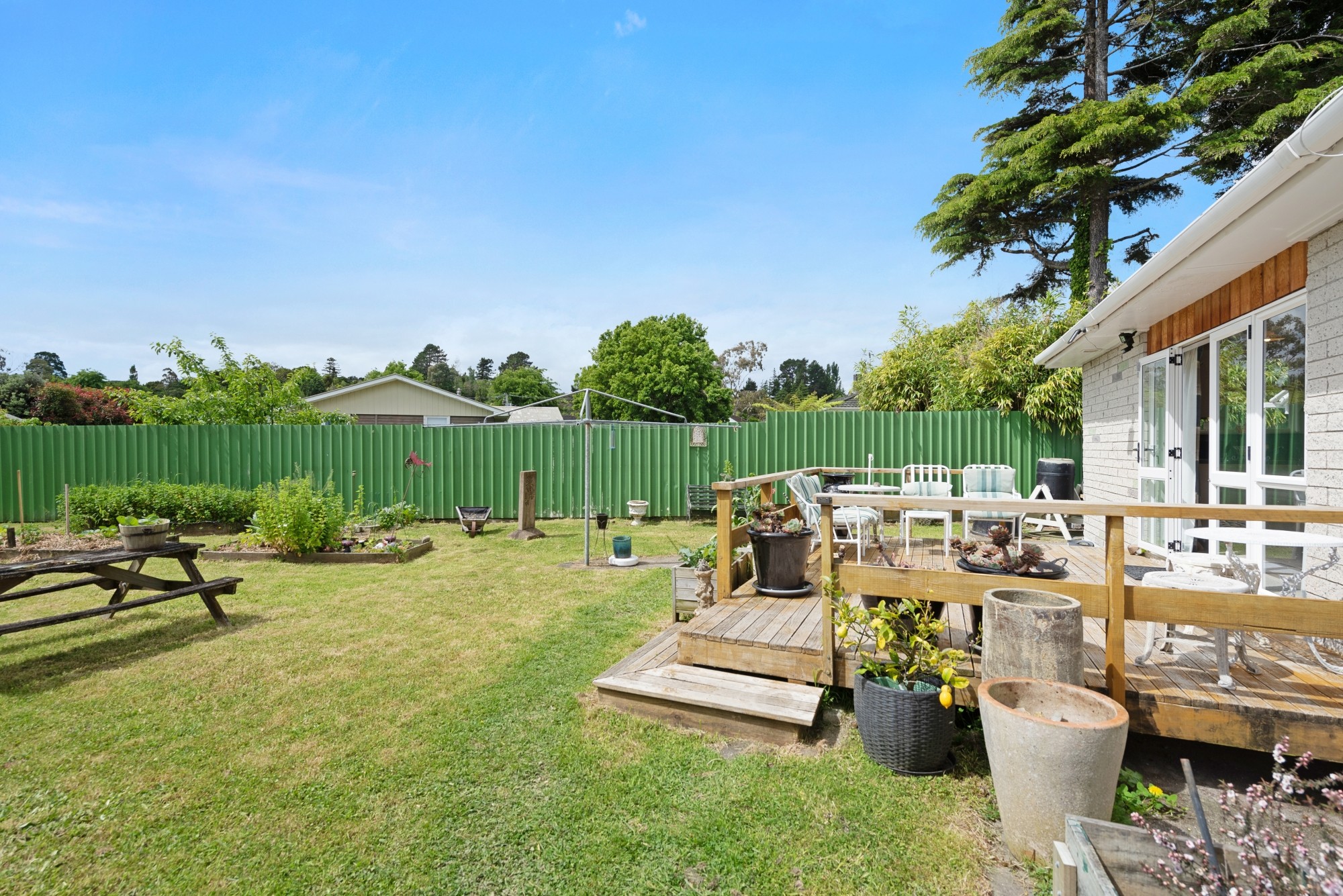7 Ponderosa Grove, Maoribank, Upper Hutt City