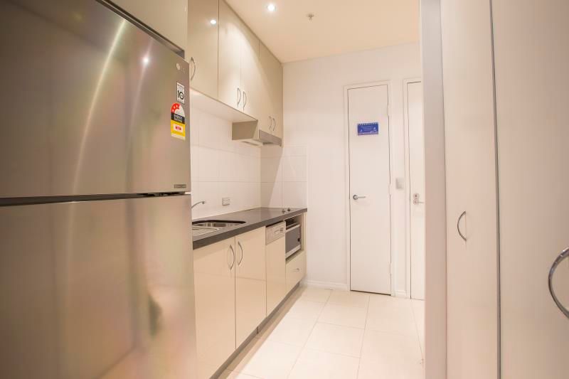 214/3 Como Crescent, Southport, QLD 4215