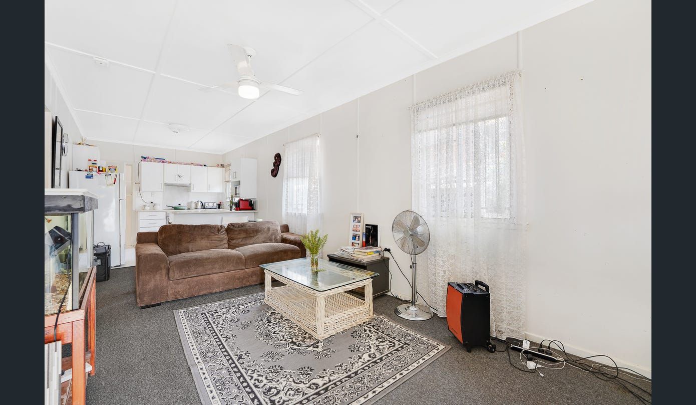 386 Scarborough Road, Scarborough, QLD 4020