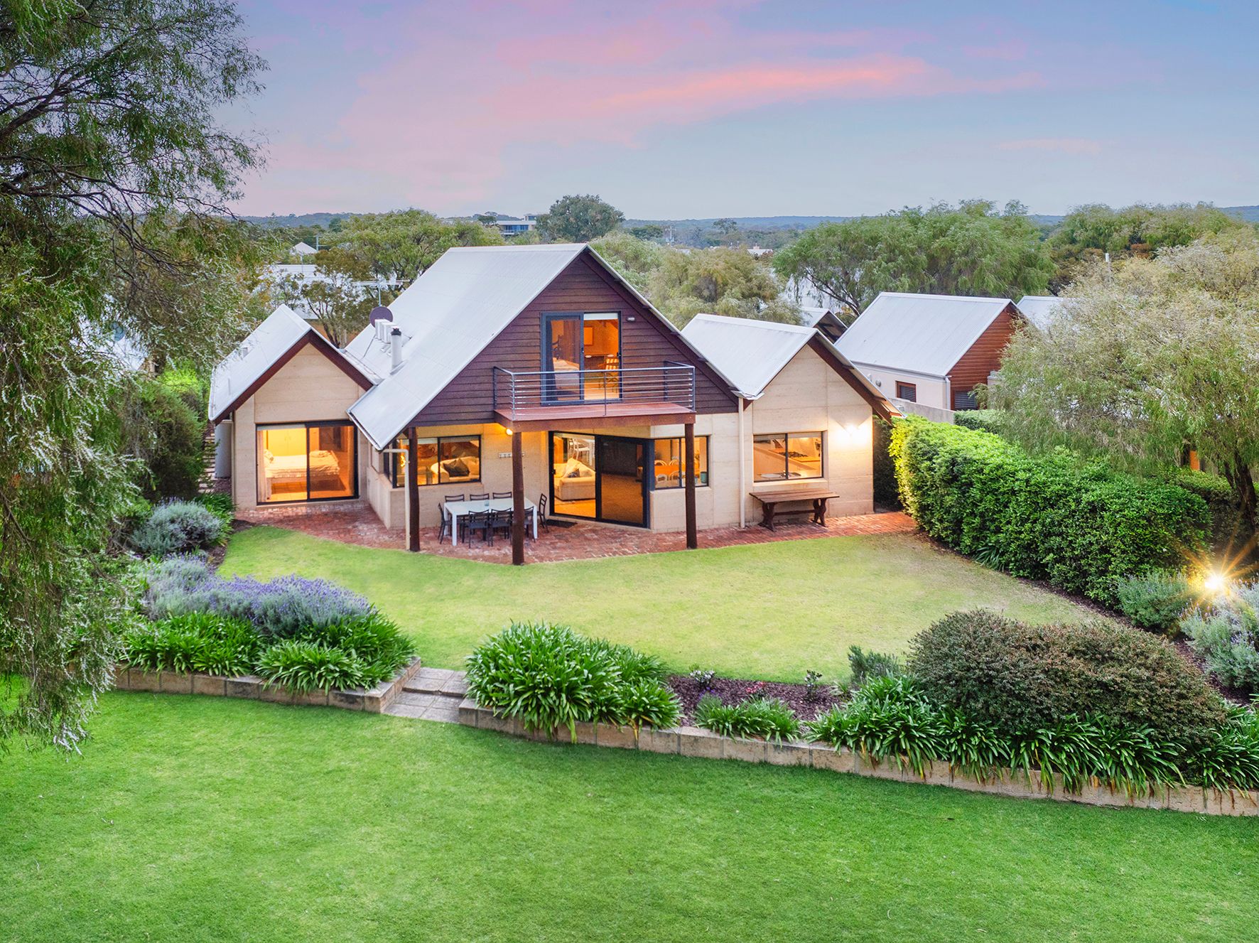 3/3 Lecaille Court, Dunsborough, WA 6281