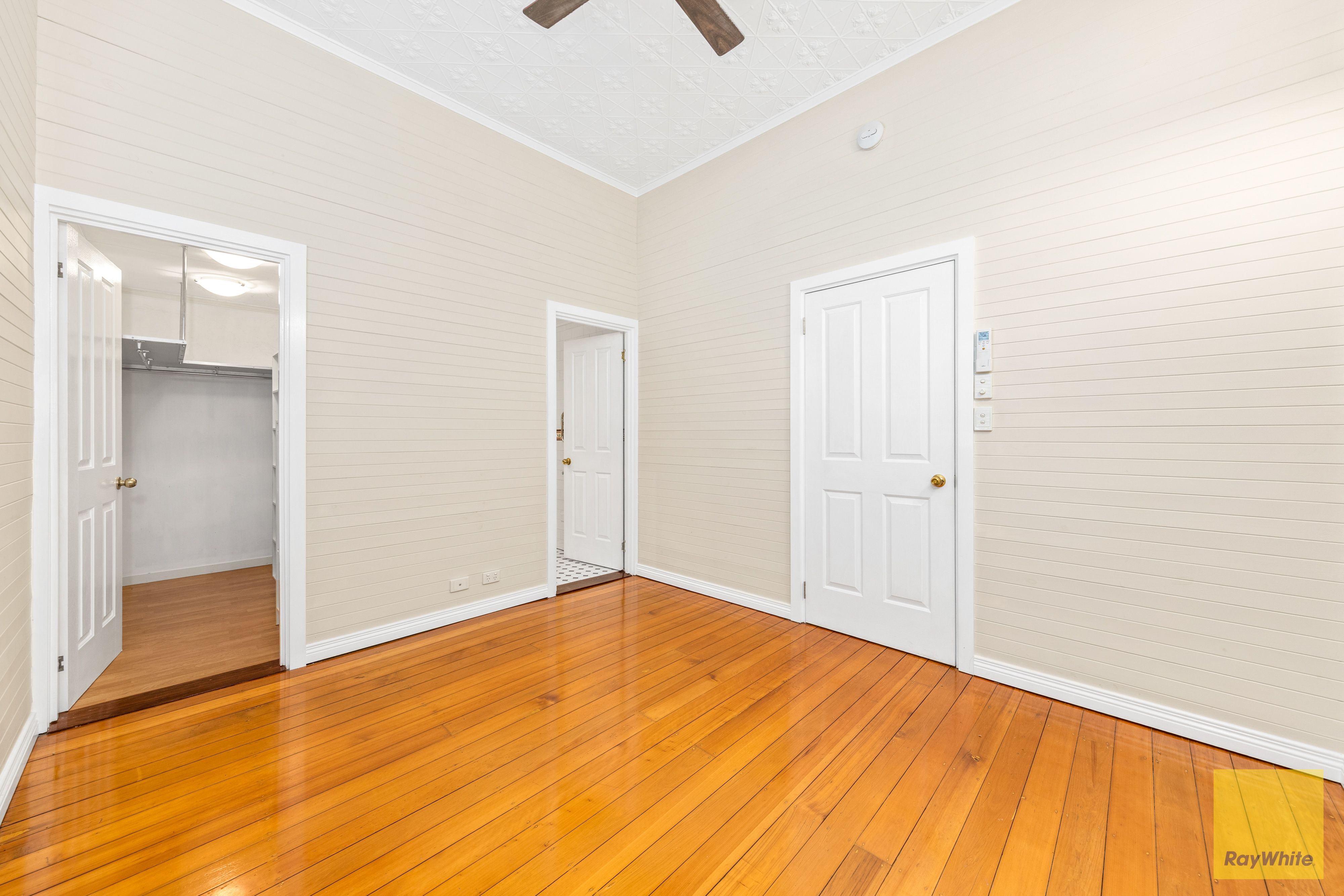100 Anakie Street — photo 10 of 27