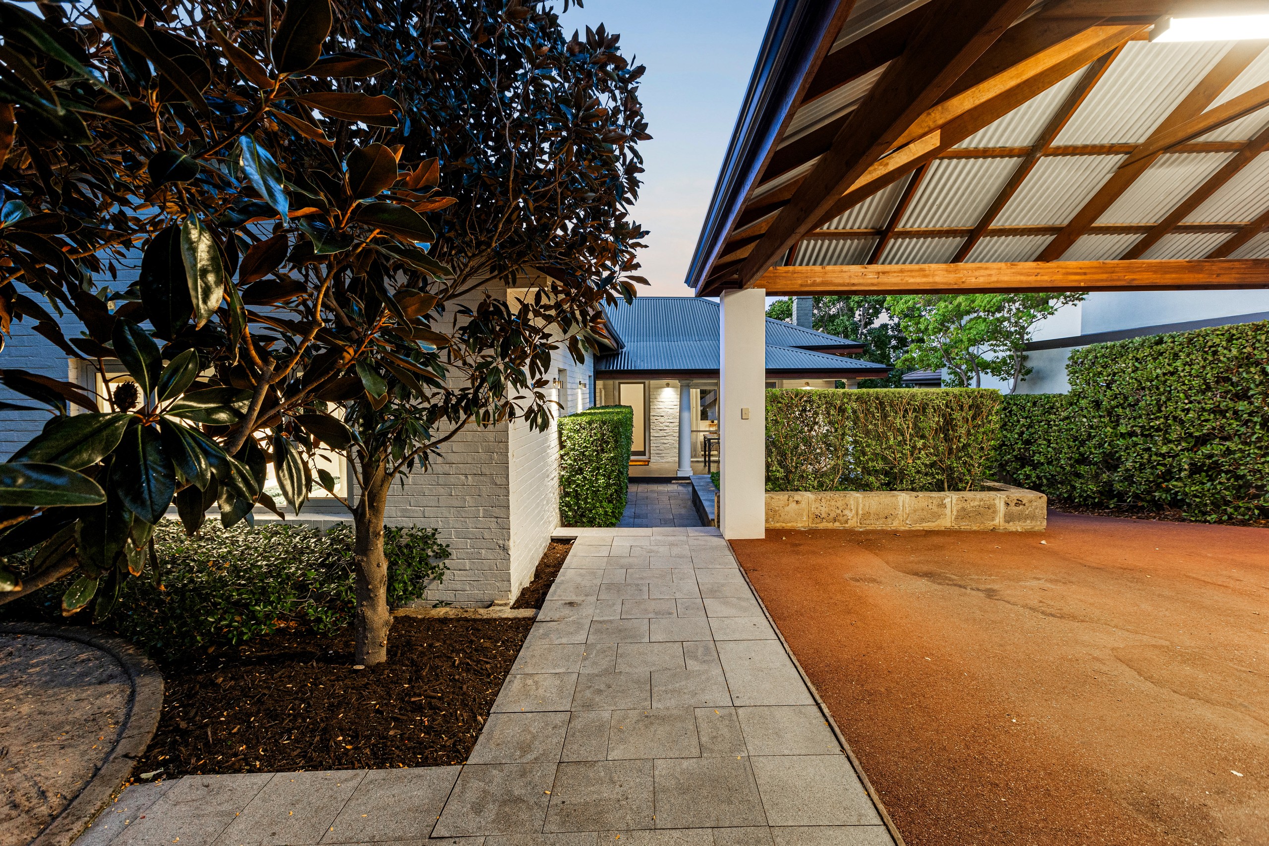 16 Chandler Avenue E, Floreat, WA 6014