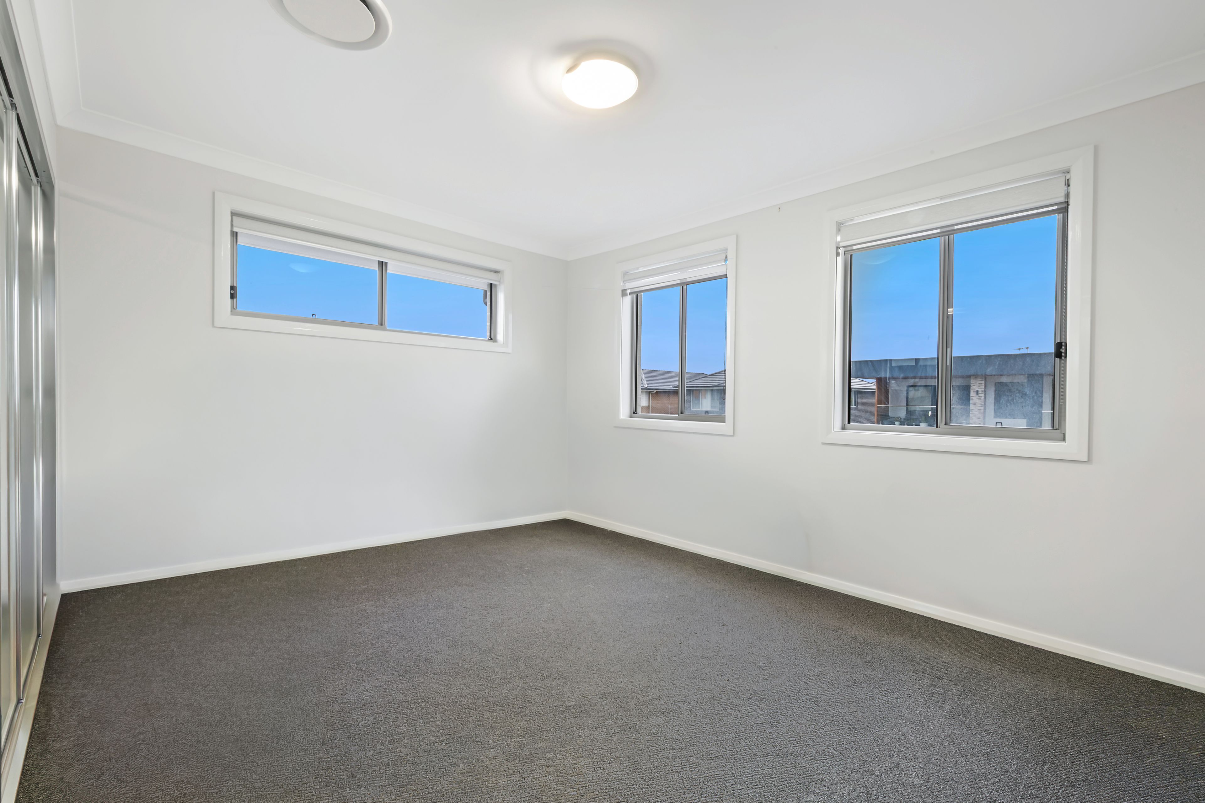 17 Alsop Street — photo 11 of 16