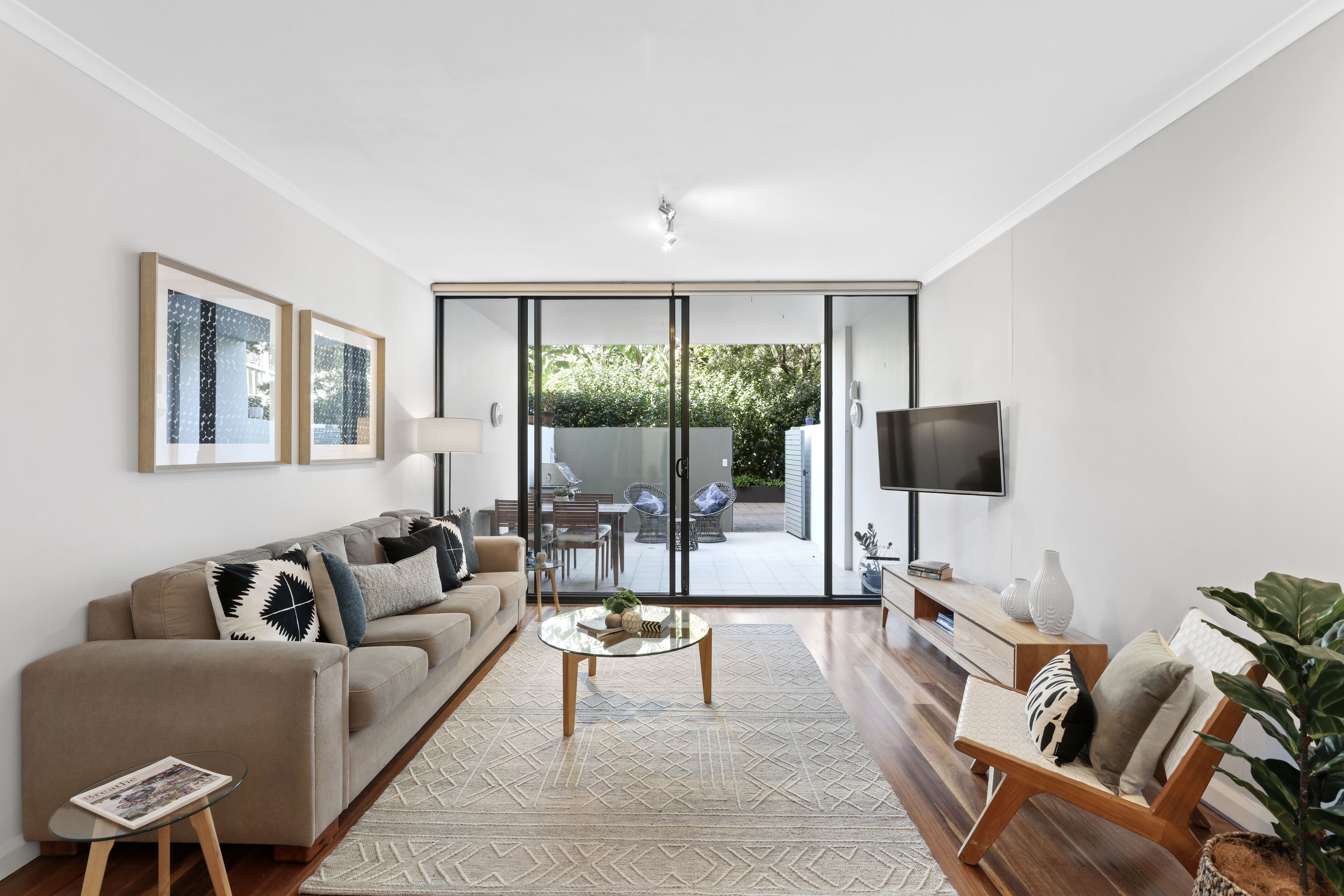 213/221 Sydney Park Road, Erskineville, NSW 2043