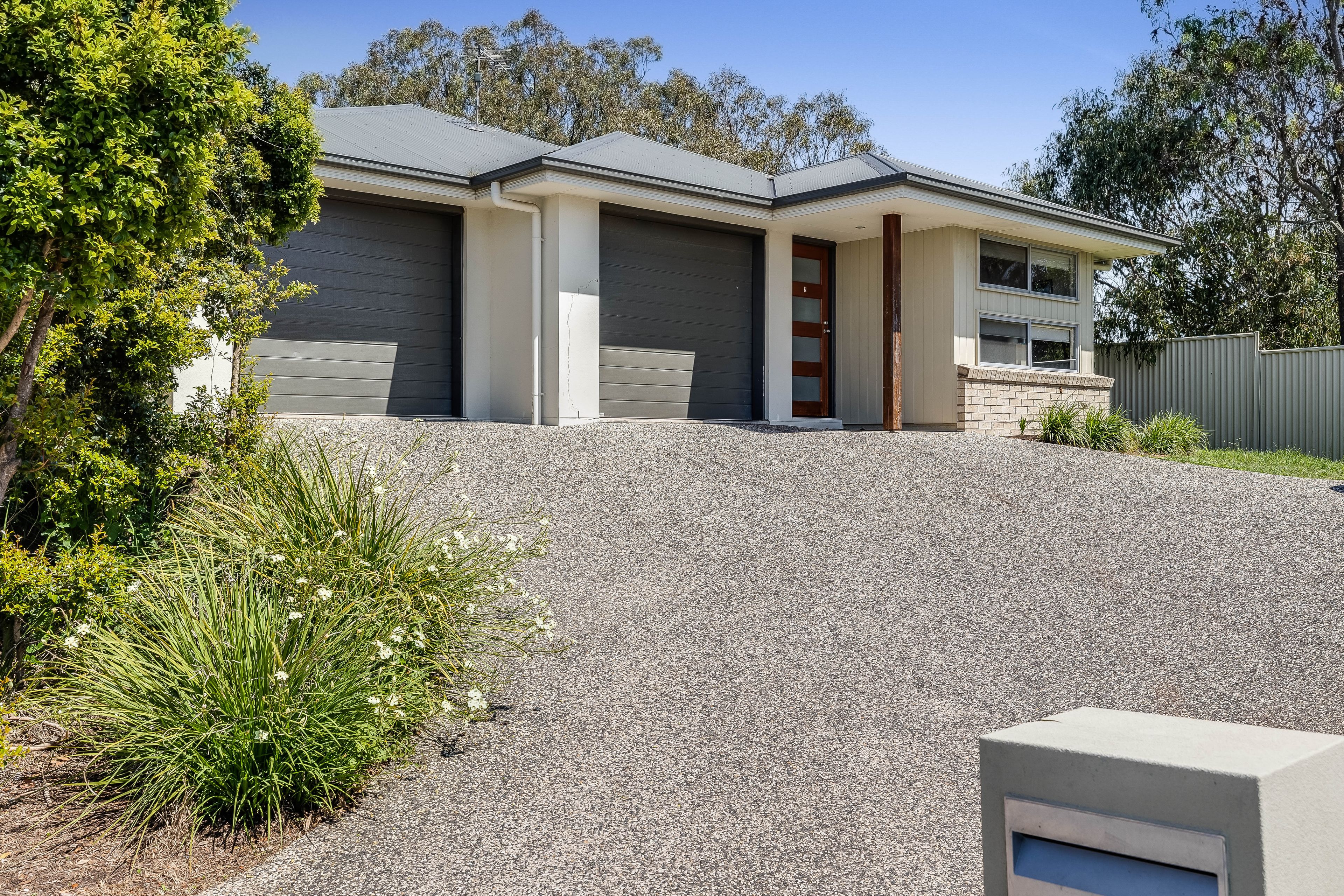 9 Lexi Street, Glenvale QLD 4350