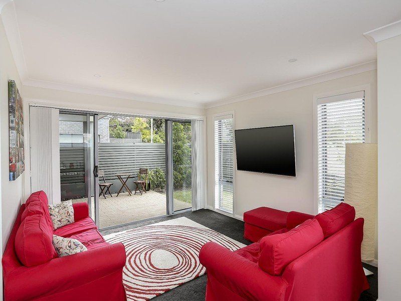 1/40 Cowper Avenue, Charlestown, NSW 2290