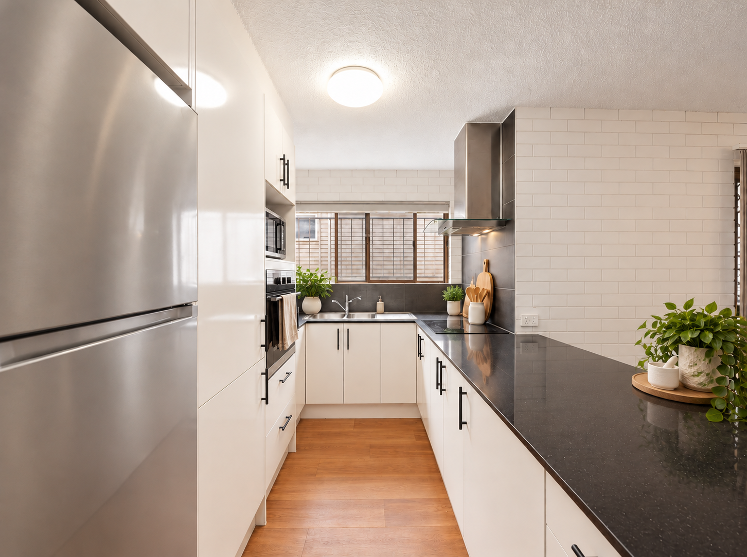 1/10 Albert Street — photo 14 of 15