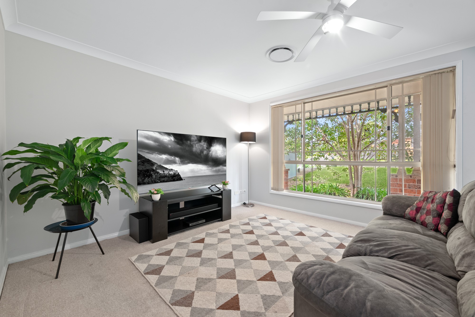 12B Moncrieff Close, St Helens Park, NSW 2560