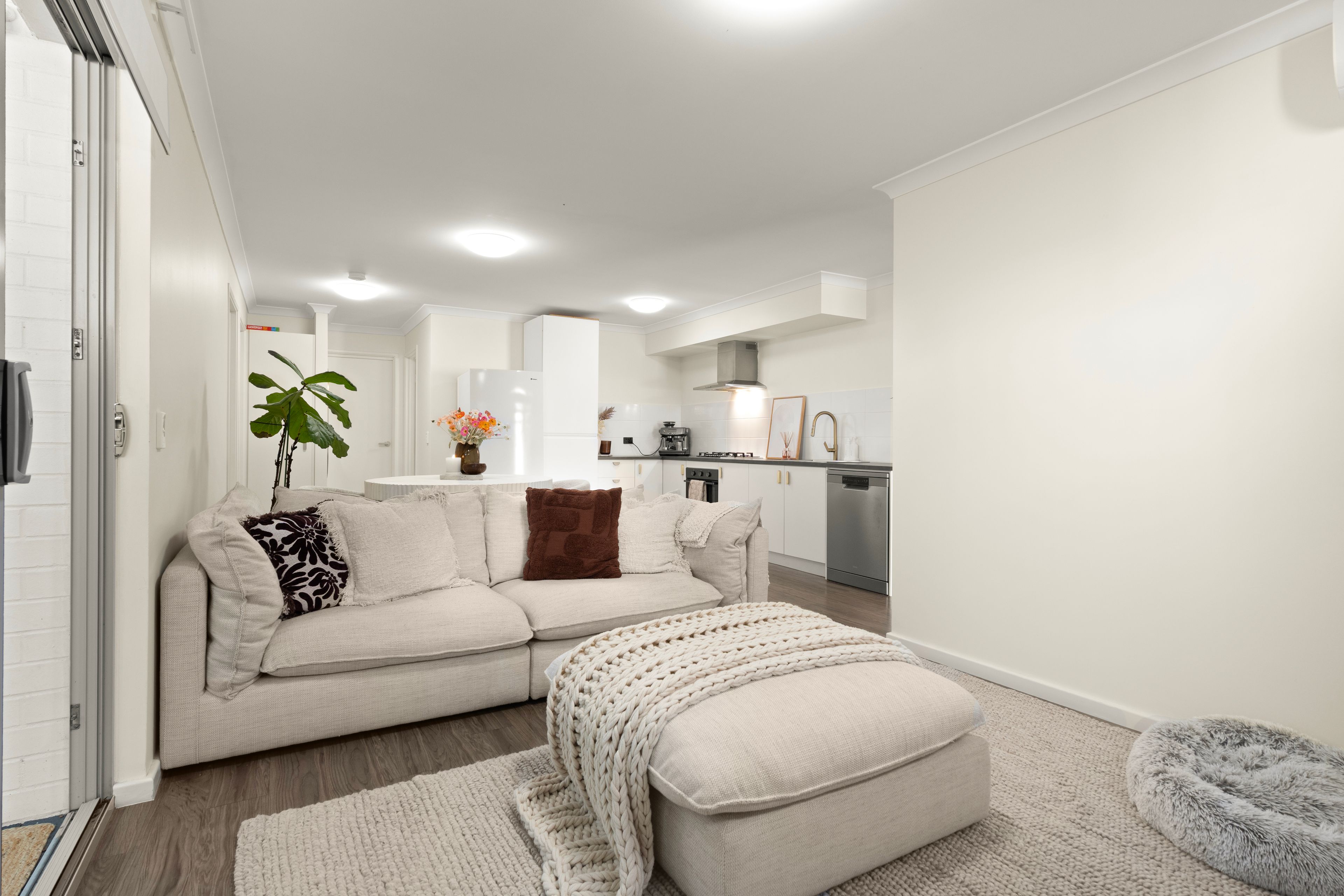 2/23 Thor Street — photo 15 of 20