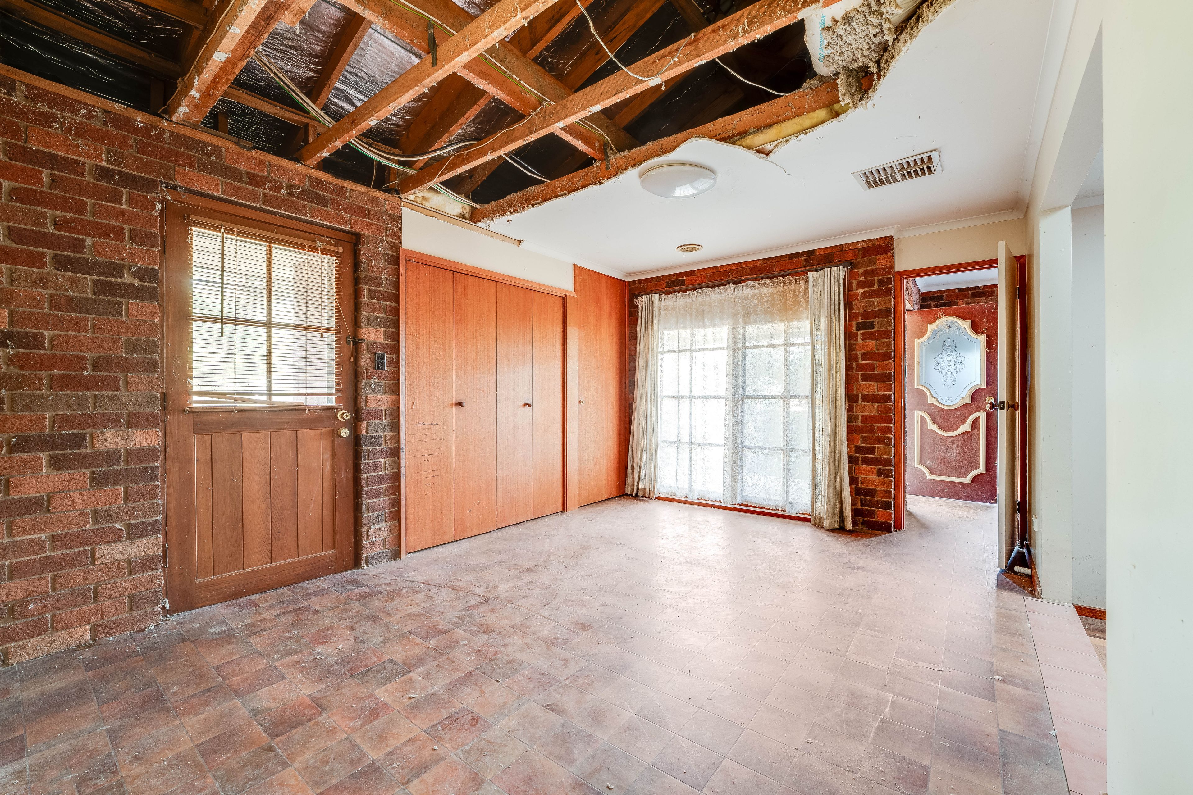 16 Victoria Street — photo 8 of 26