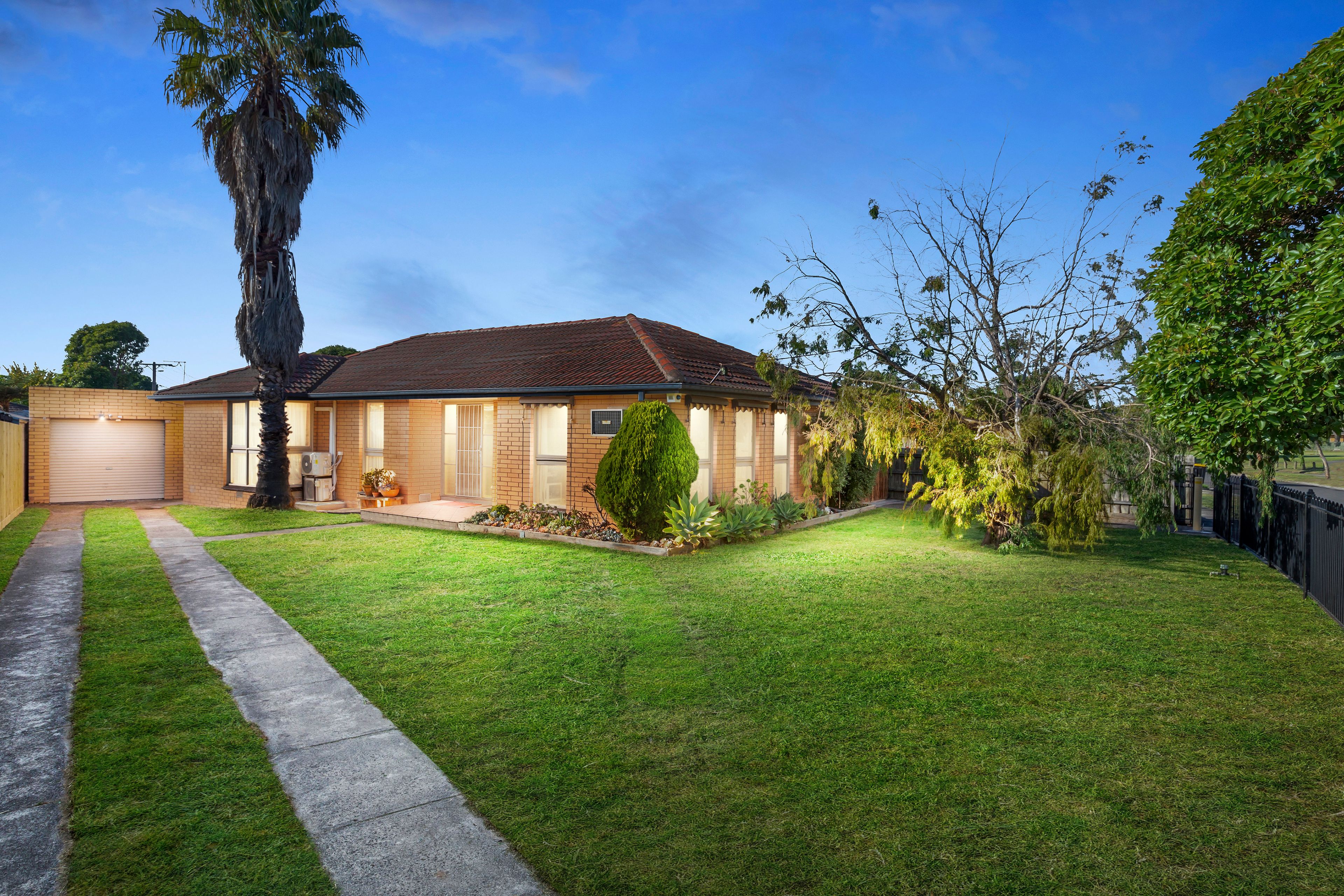 10 Madison Avenue, Dandenong North VIC 3175