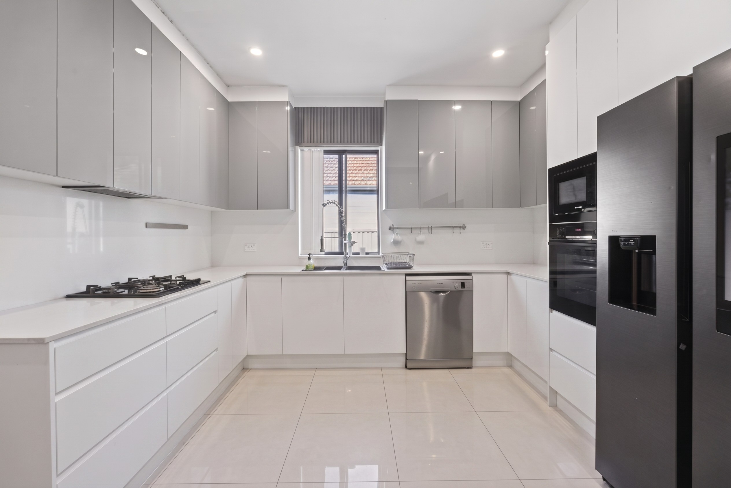194 Victoria Road — photo 4 of 14