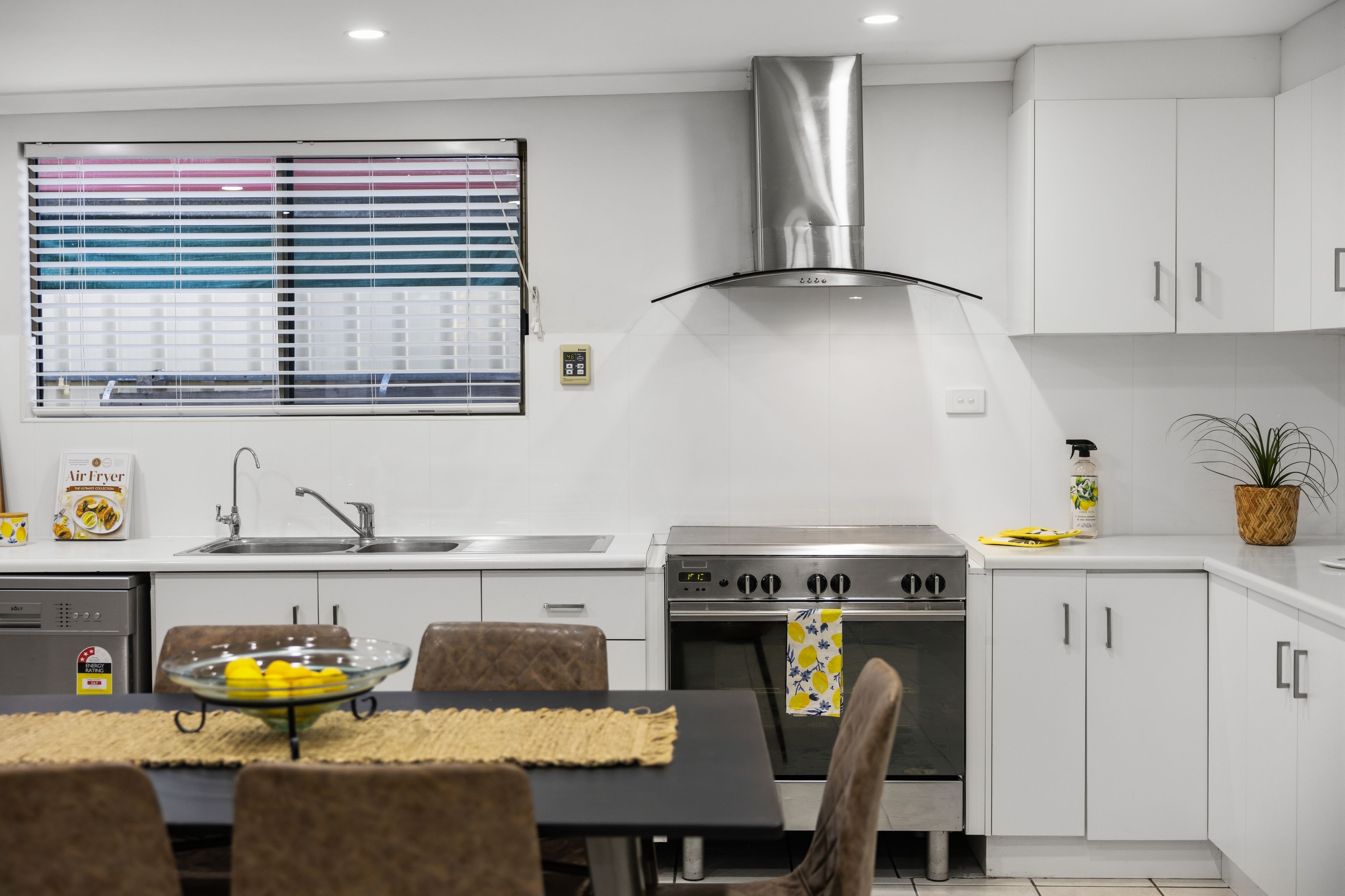 60 Gordon Street — photo 15 of 19