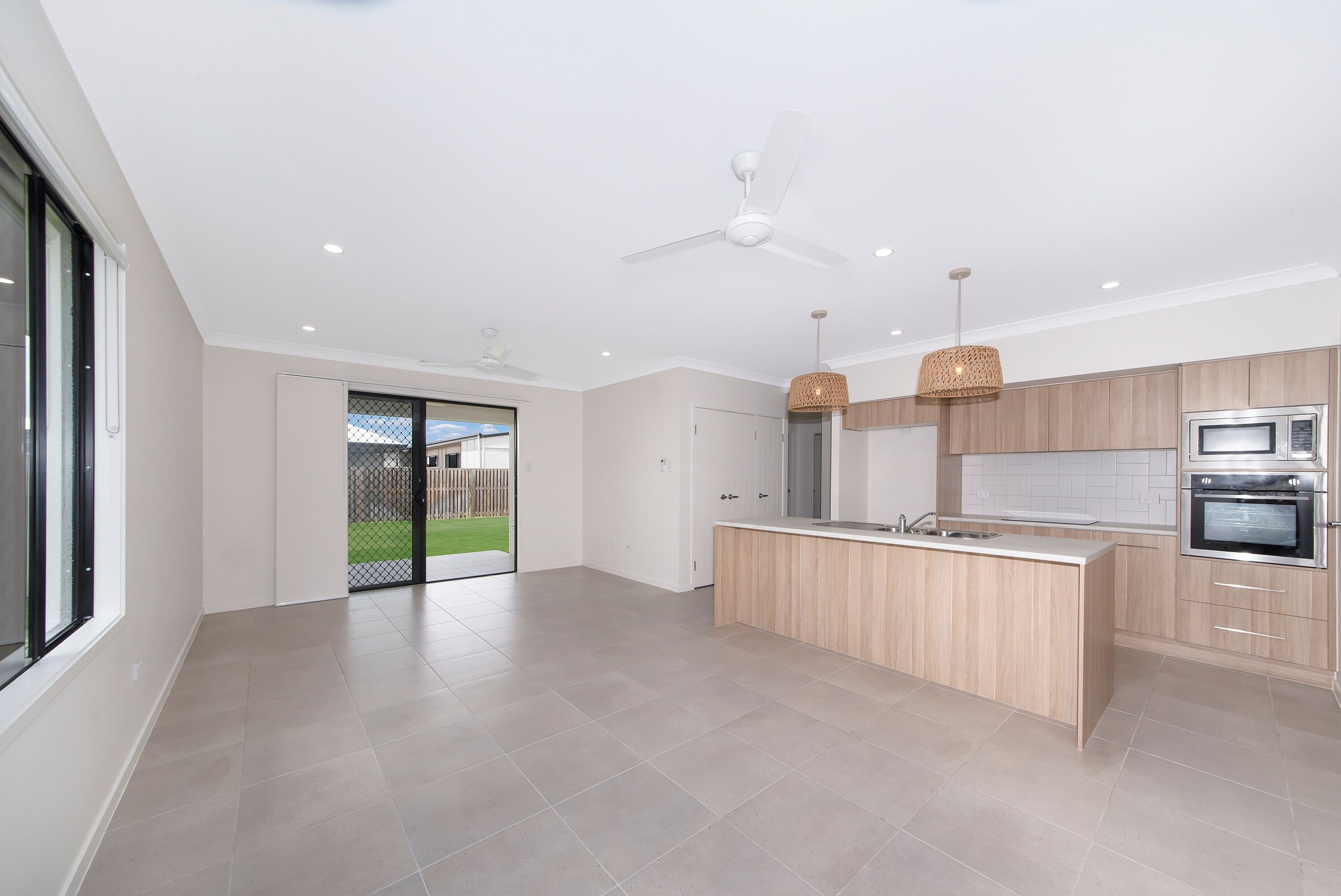 15 Milverton Circuit, Oonoonba, QLD 4811