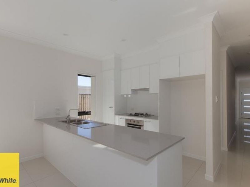 5 Rise Cresent, Pimpama, QLD 4209